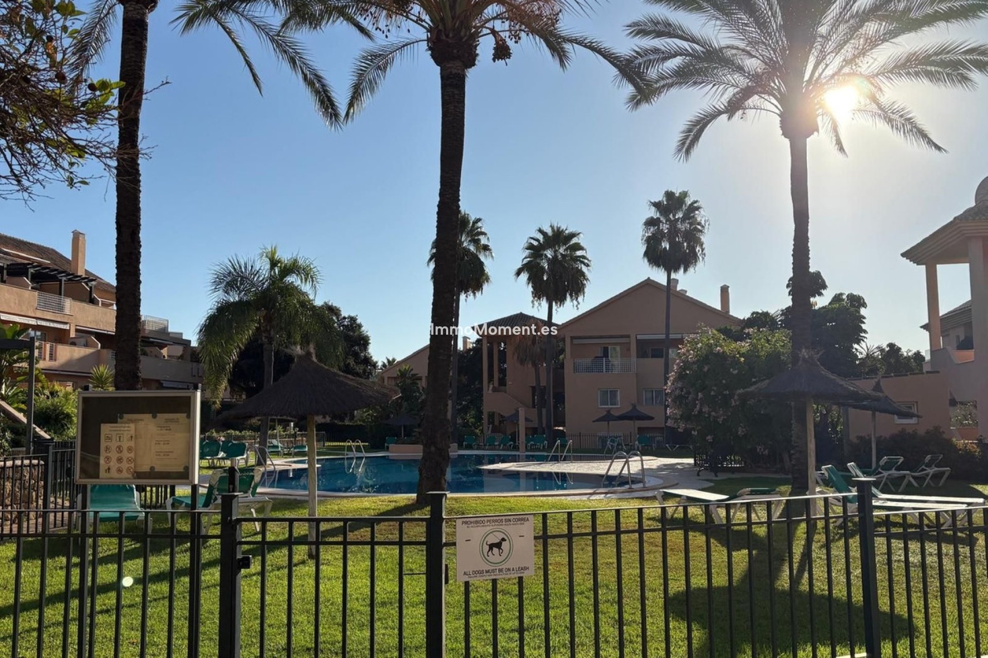 Resale - Apartment - Marbella - Elviria