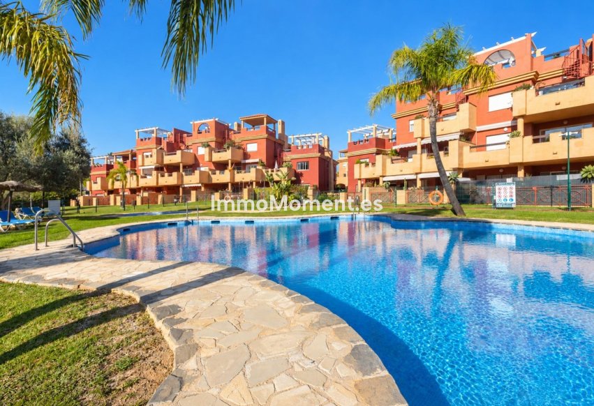 Resale - Apartment - Marbella - Elviria
