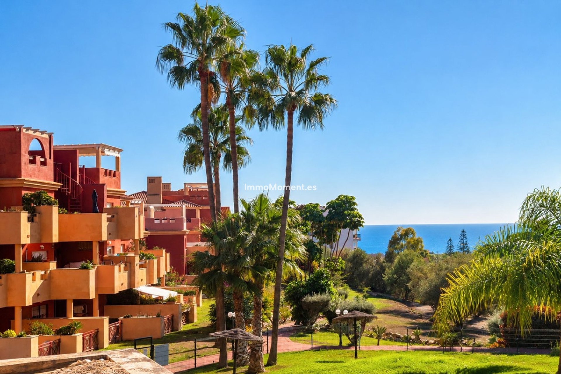 Resale - Apartment - Marbella - Elviria