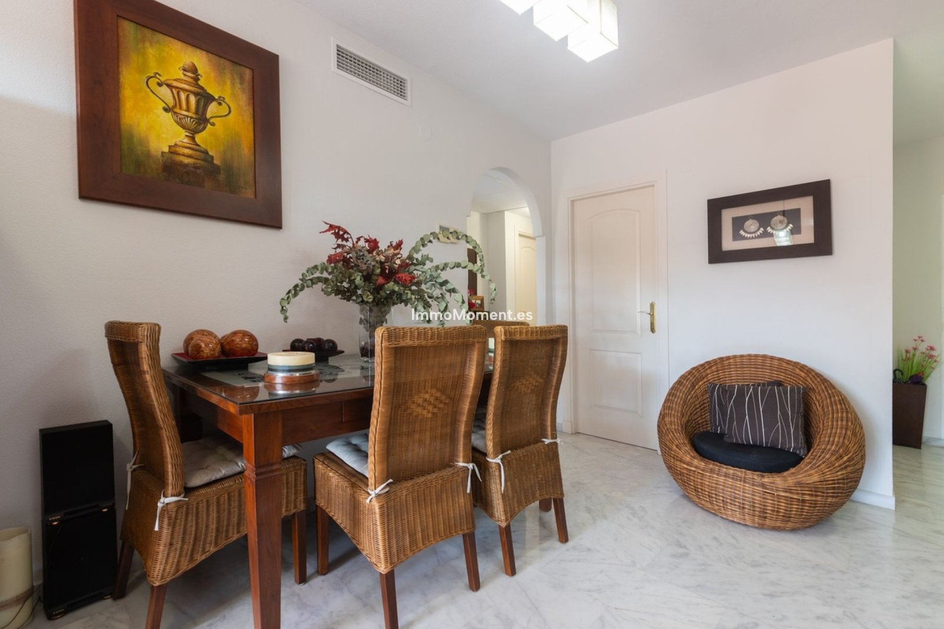 Resale - Apartment - Marbella - Elviria