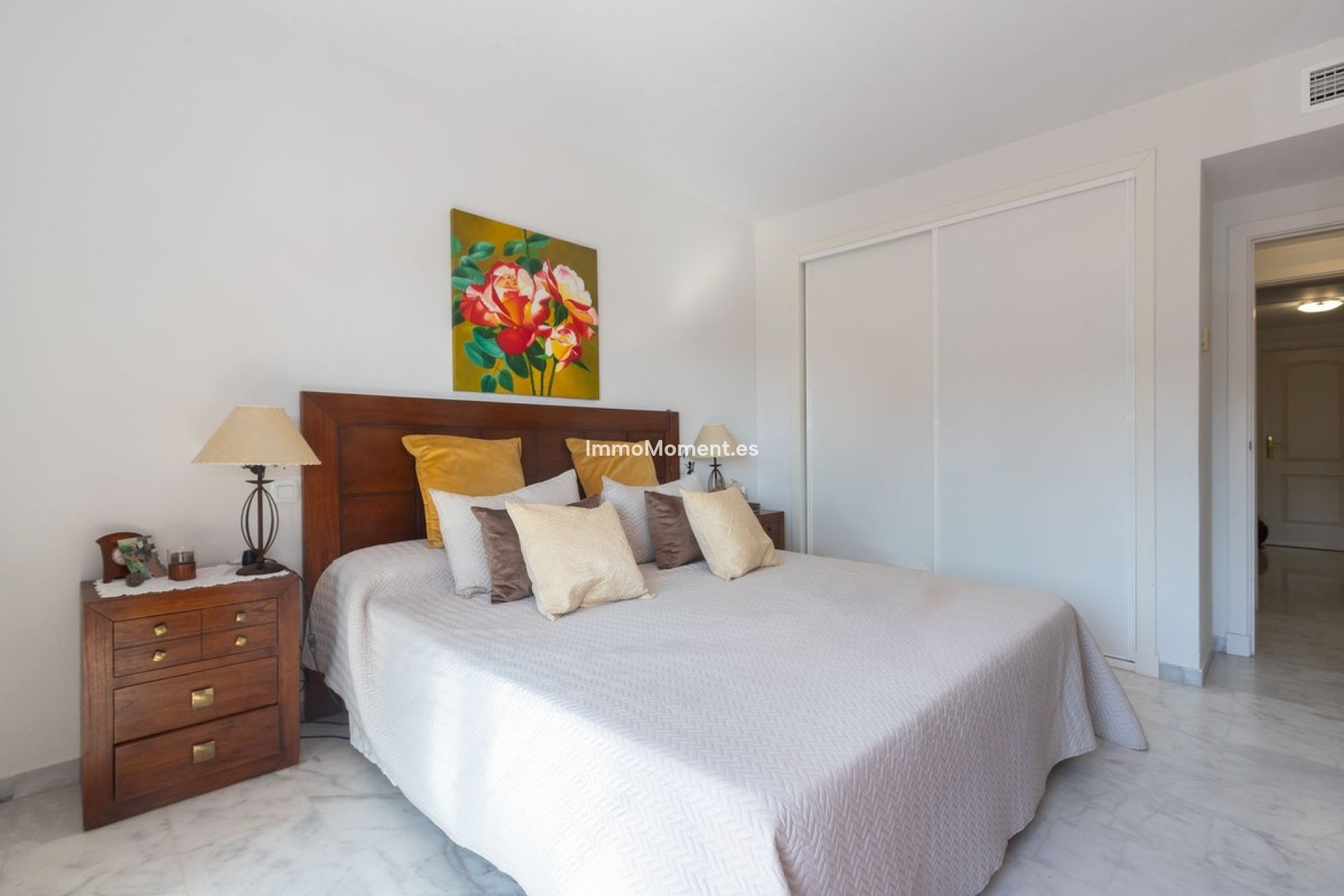 Resale - Apartment - Marbella - Elviria