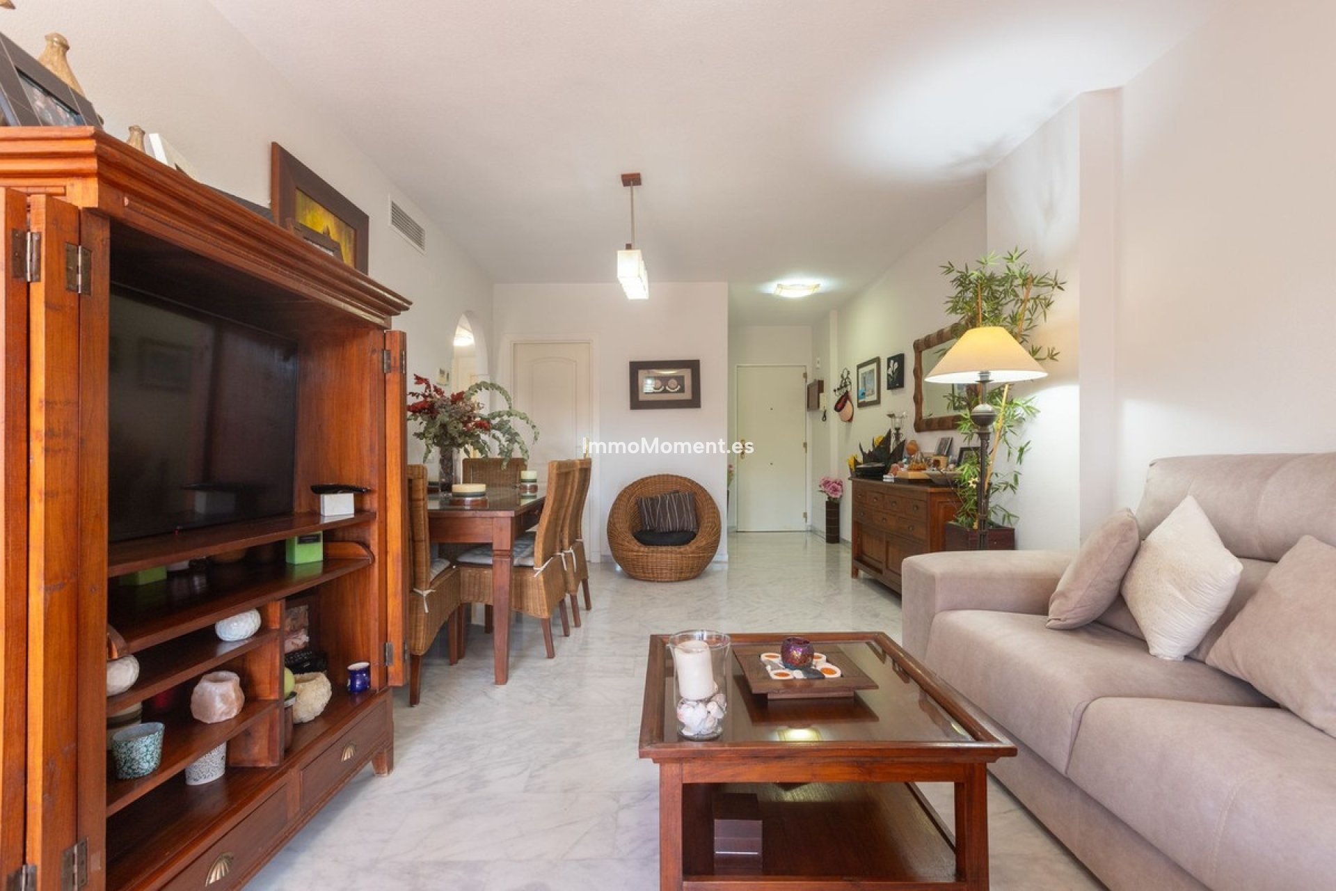 Resale - Apartment - Marbella - Elviria