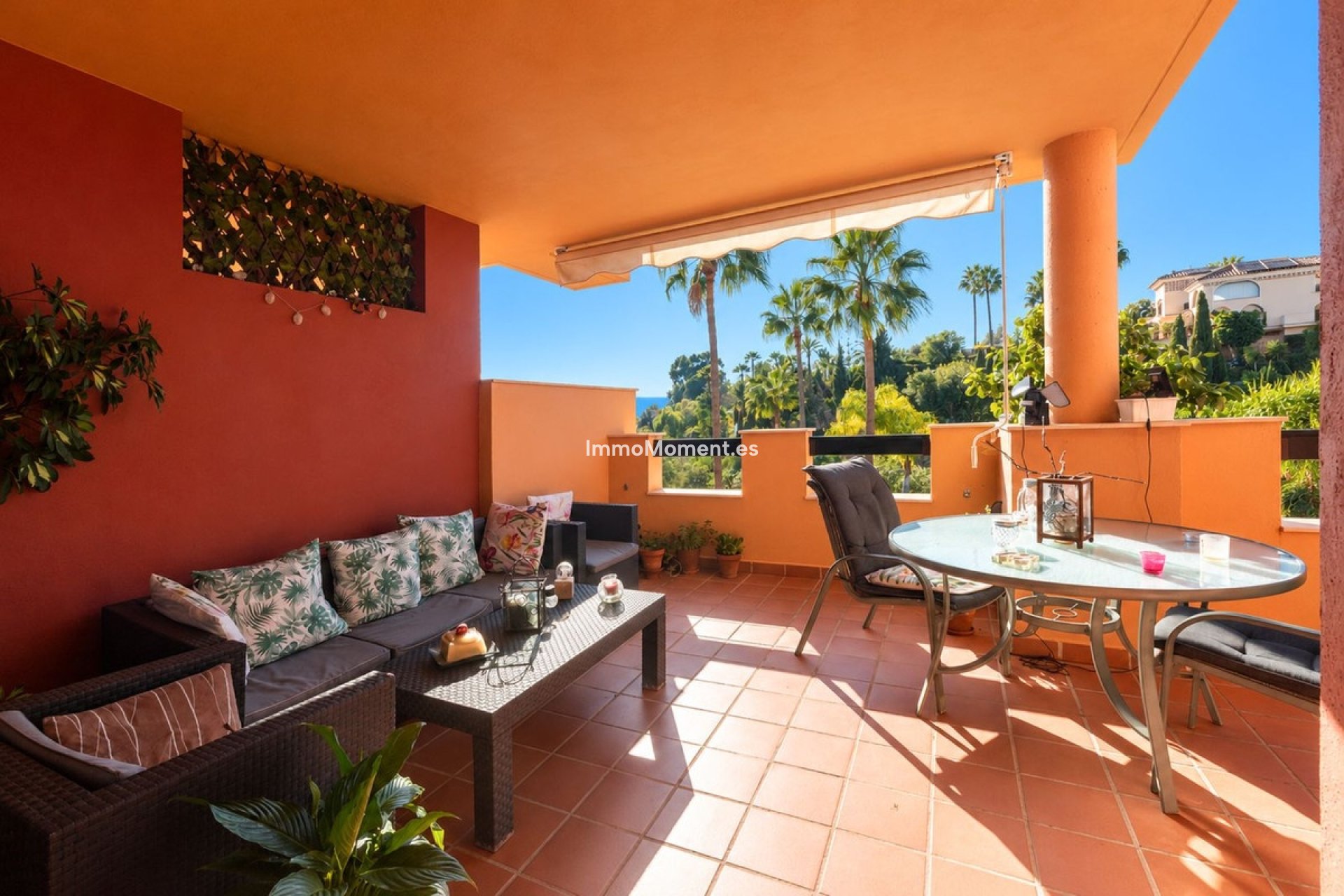 Resale - Apartment - Marbella - Elviria