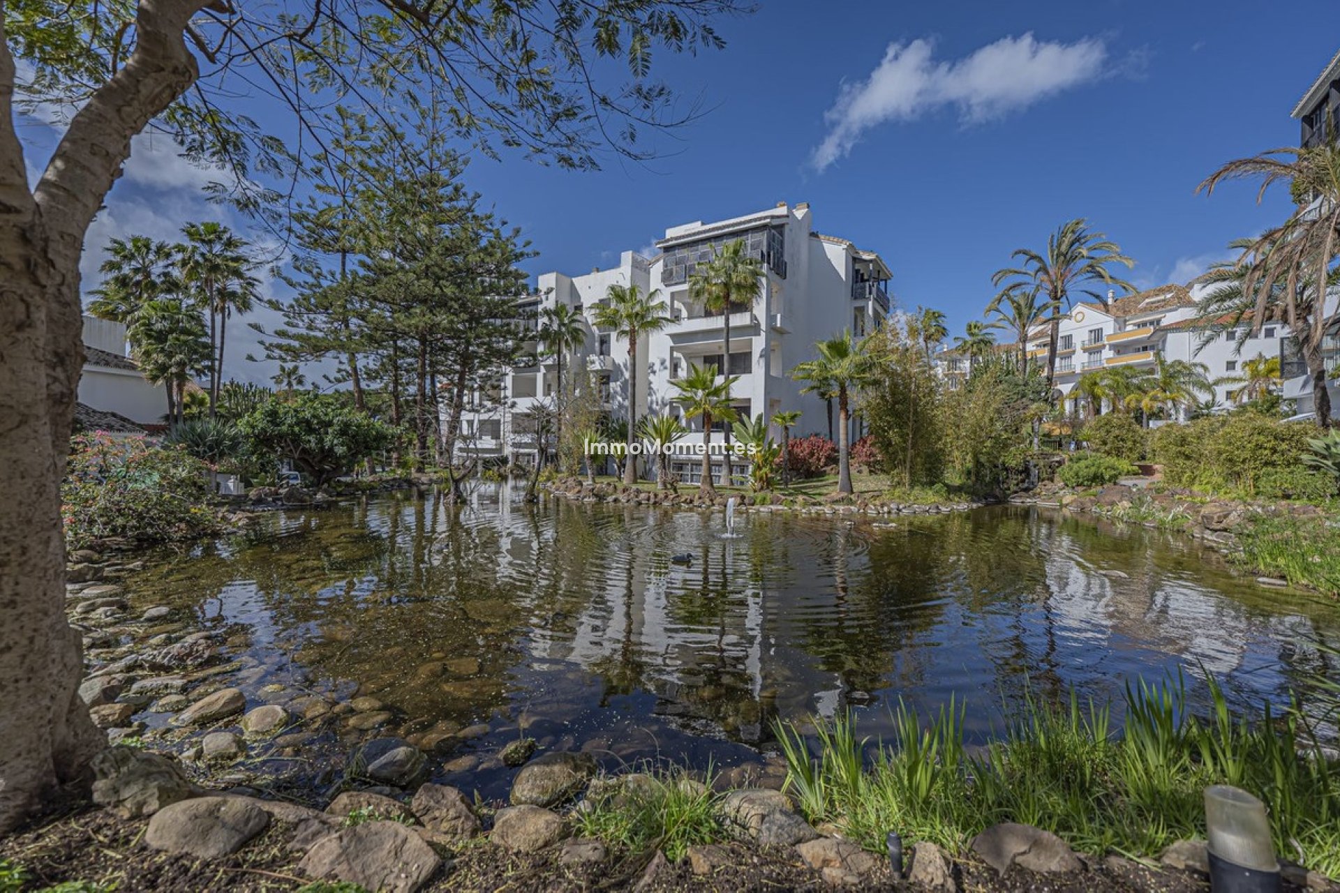 Resale - Apartment - Marbella - Elviria