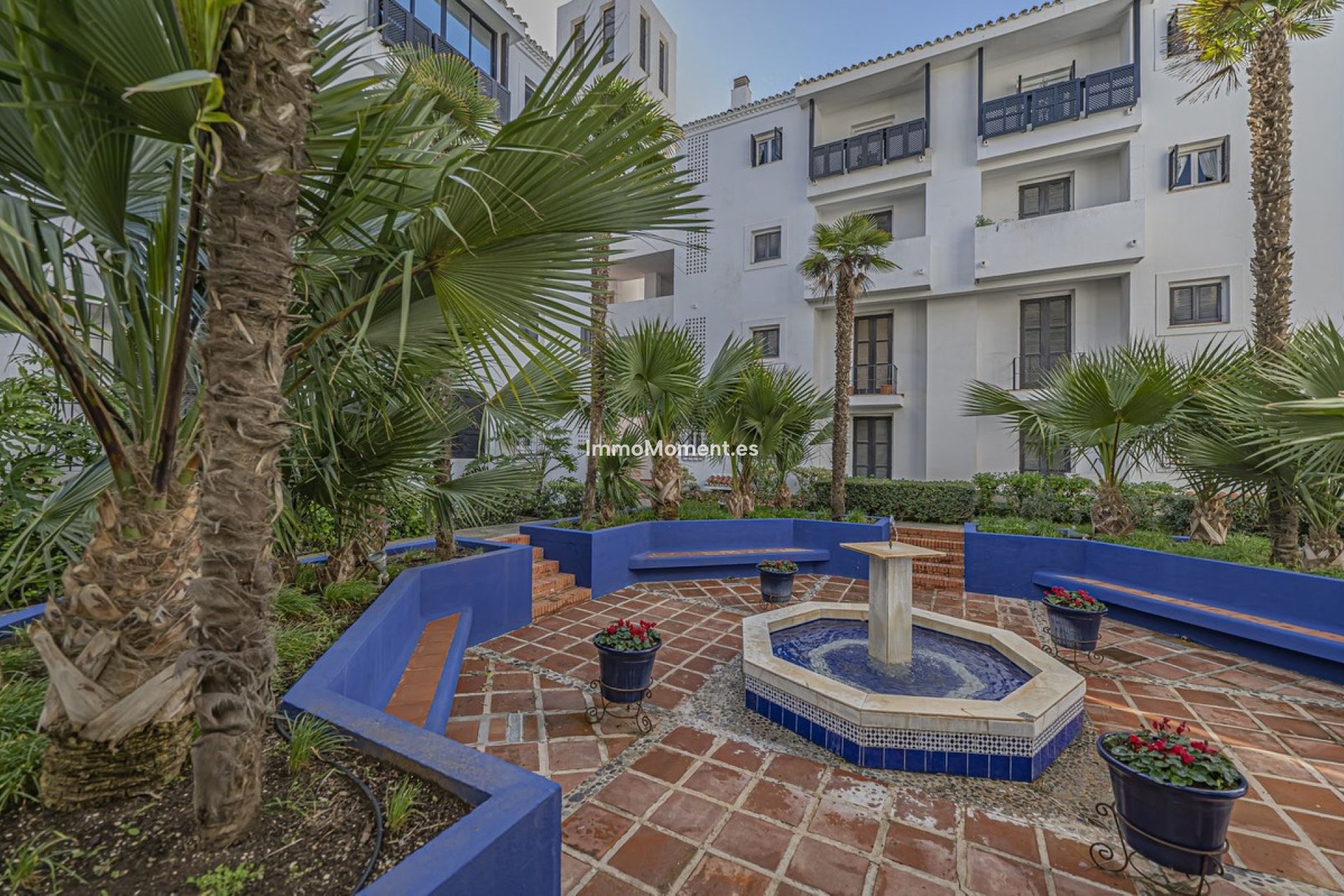 Resale - Apartment - Marbella - Elviria