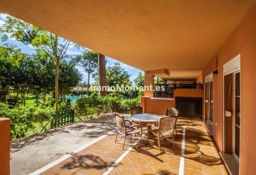 Resale - Apartment - Marbella - Elviria