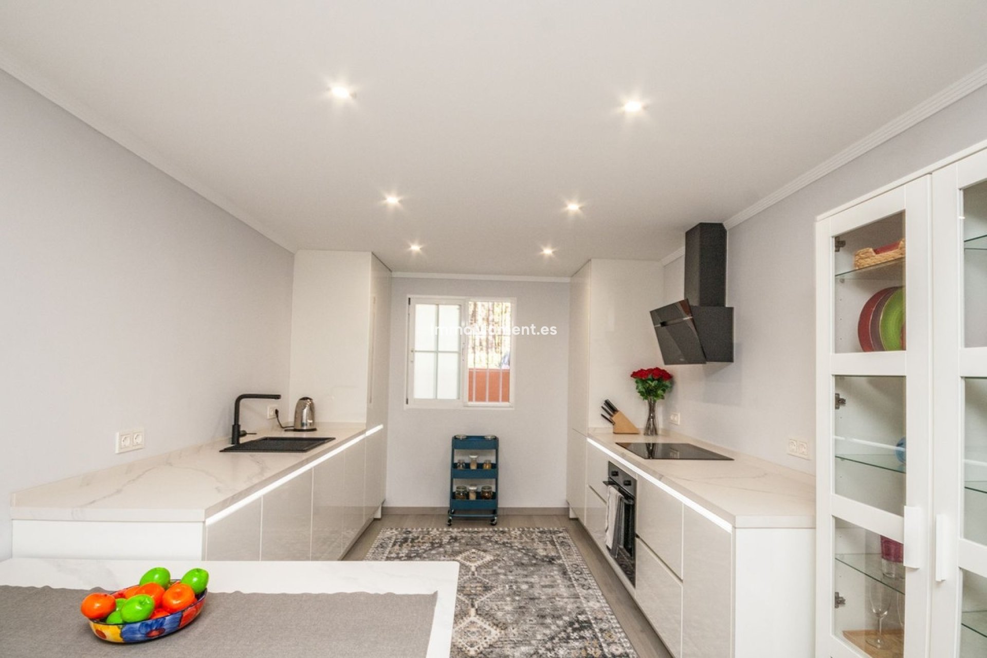 Resale - Apartment - Marbella - Elviria