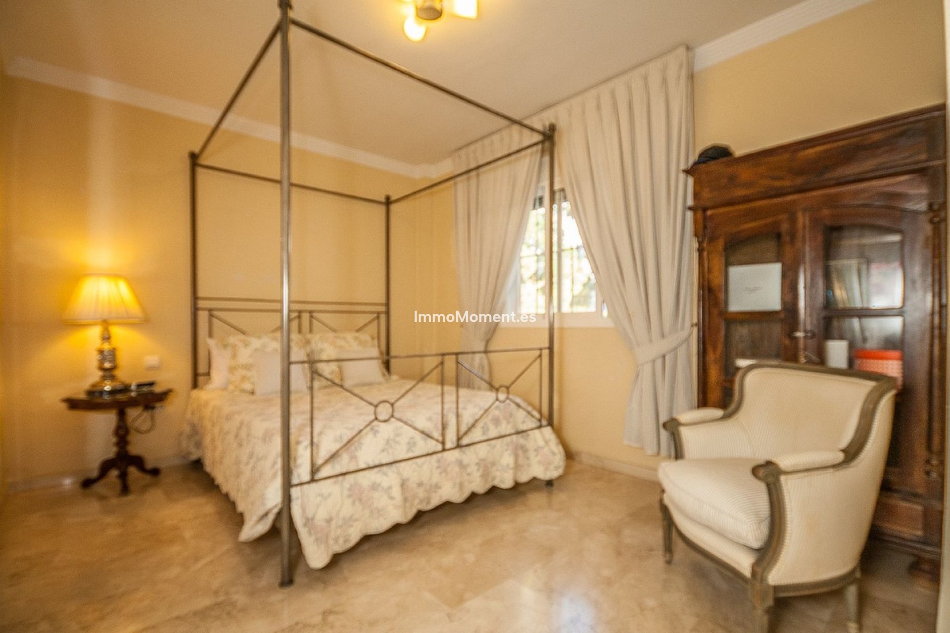 Resale - Apartment - Marbella - Elviria