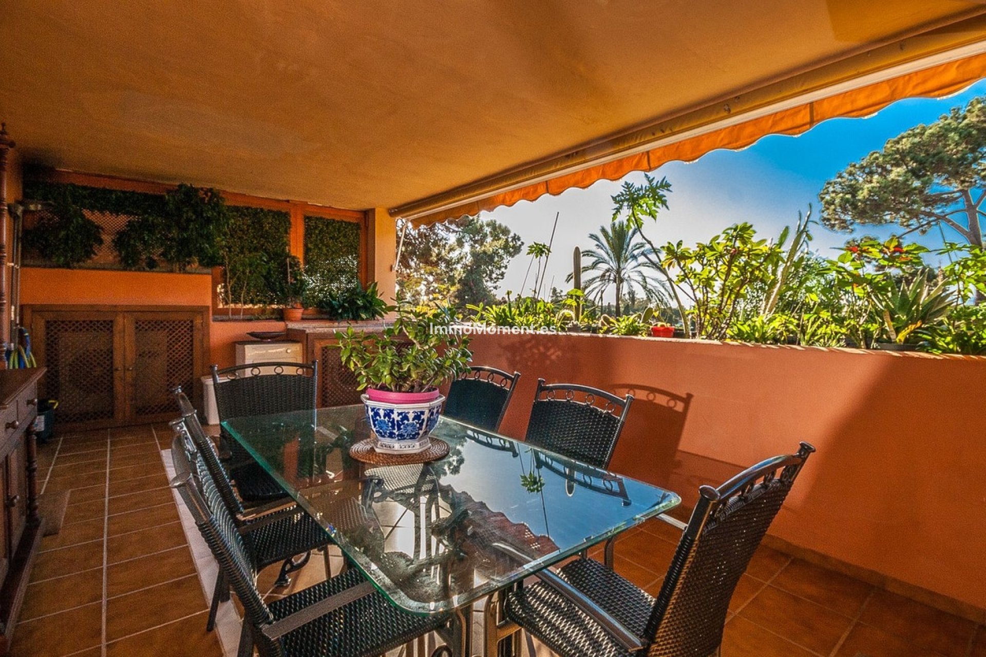 Resale - Apartment - Marbella - Elviria