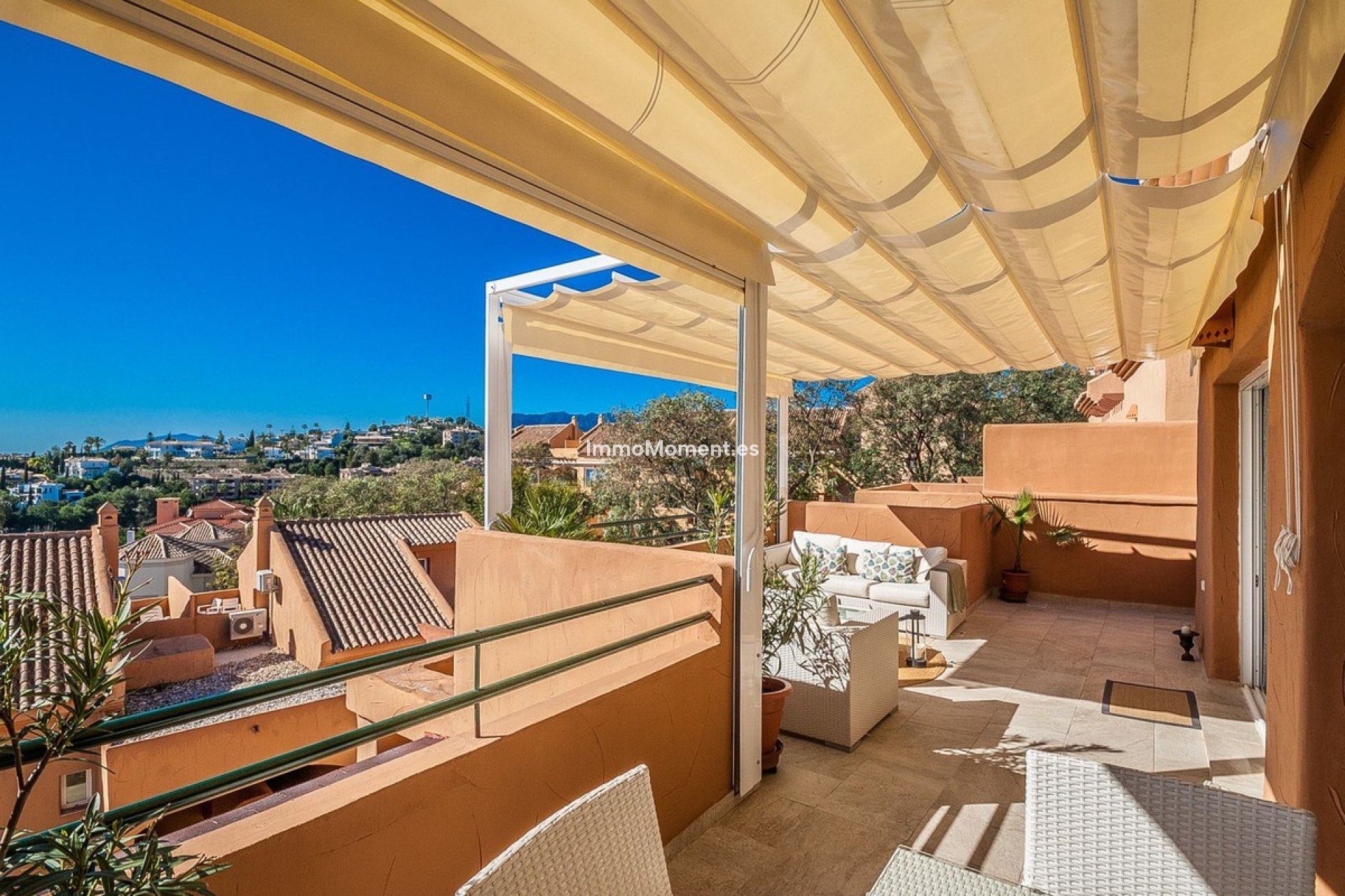 Resale - Apartment - Marbella - Elviria