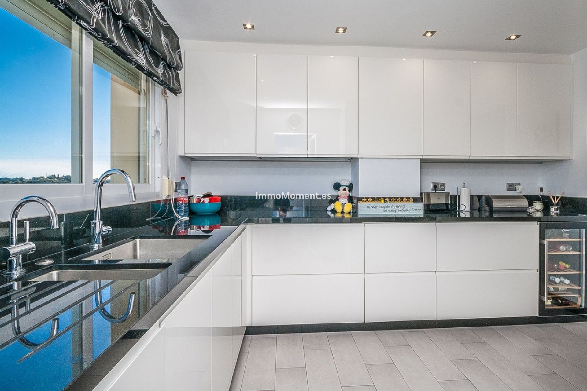 Resale - Apartment - Marbella - Elviria