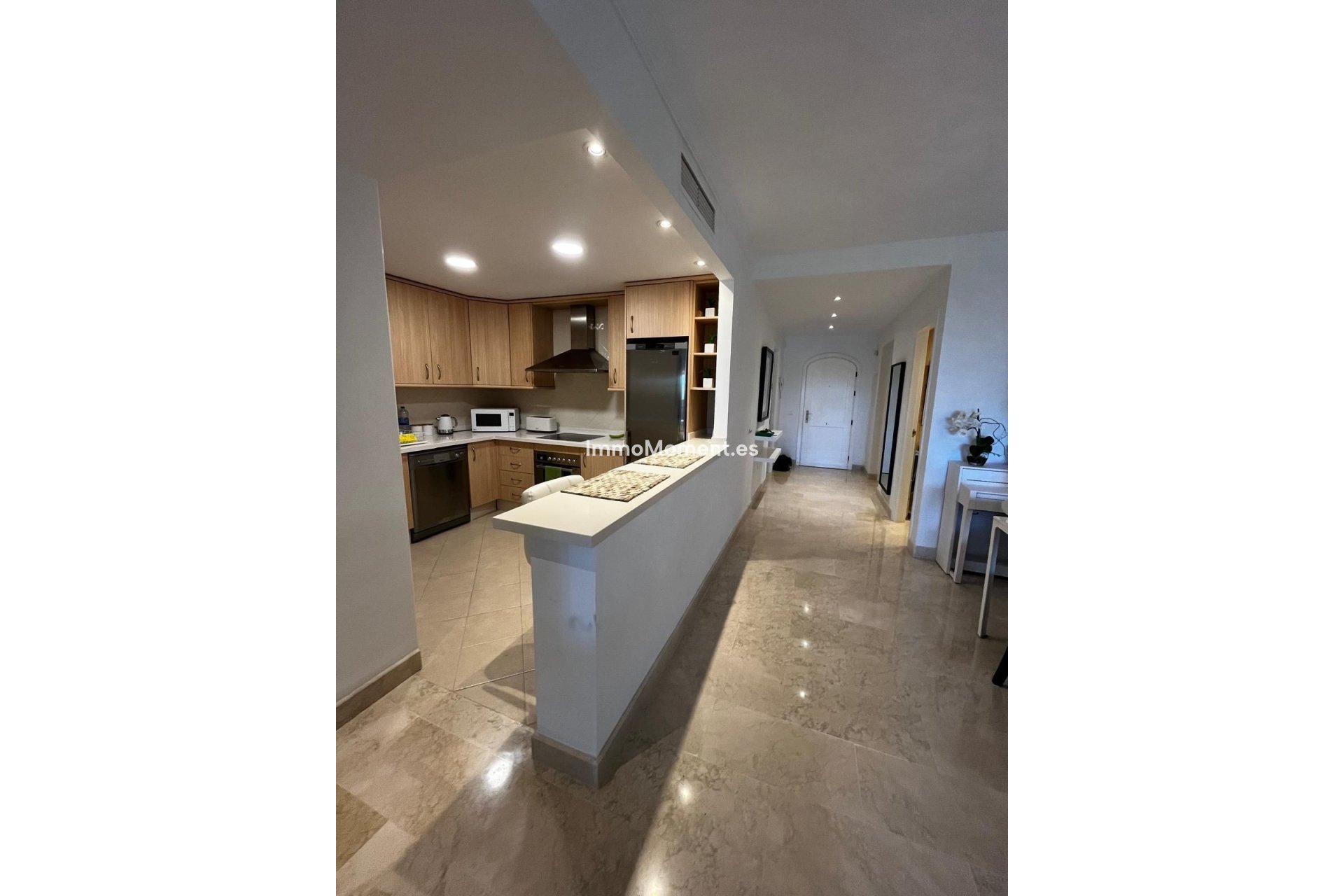 Resale - Apartment - Marbella - Elviria