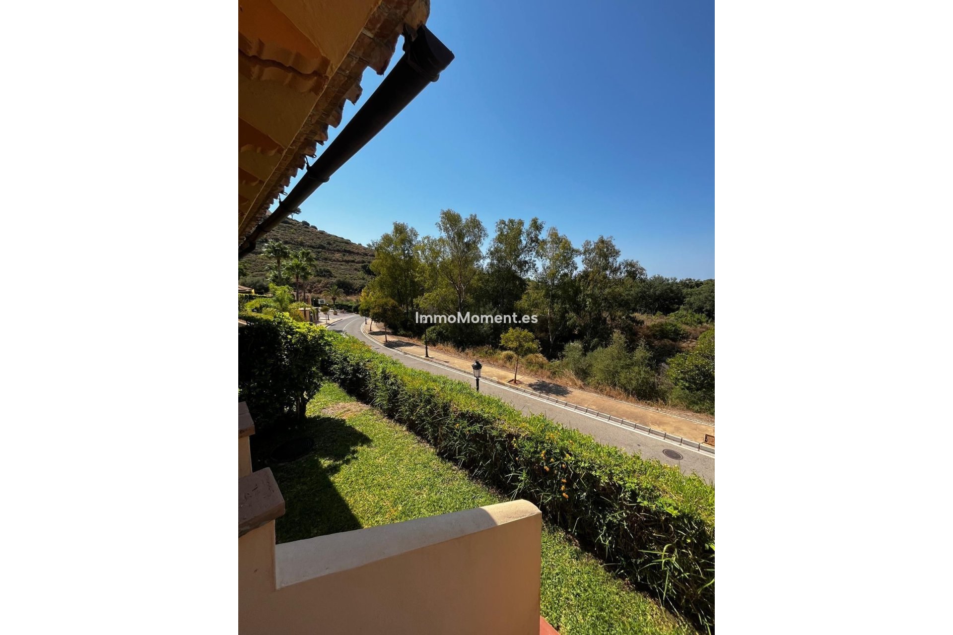 Resale - Apartment - Marbella - Elviria