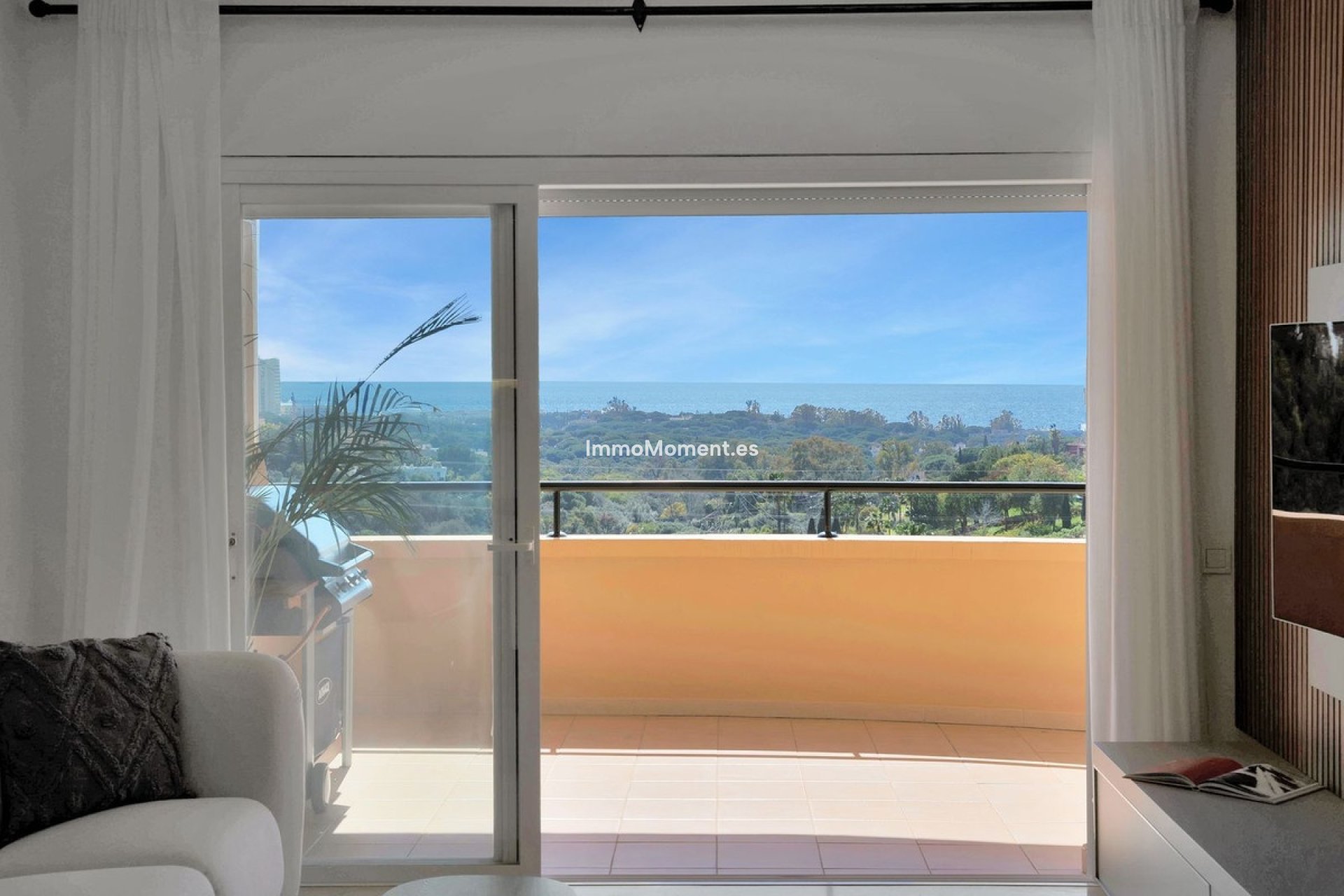 Resale - Apartment - Marbella - Elviria