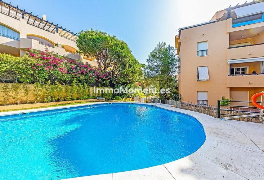 Resale - Apartment - Marbella - Elviria