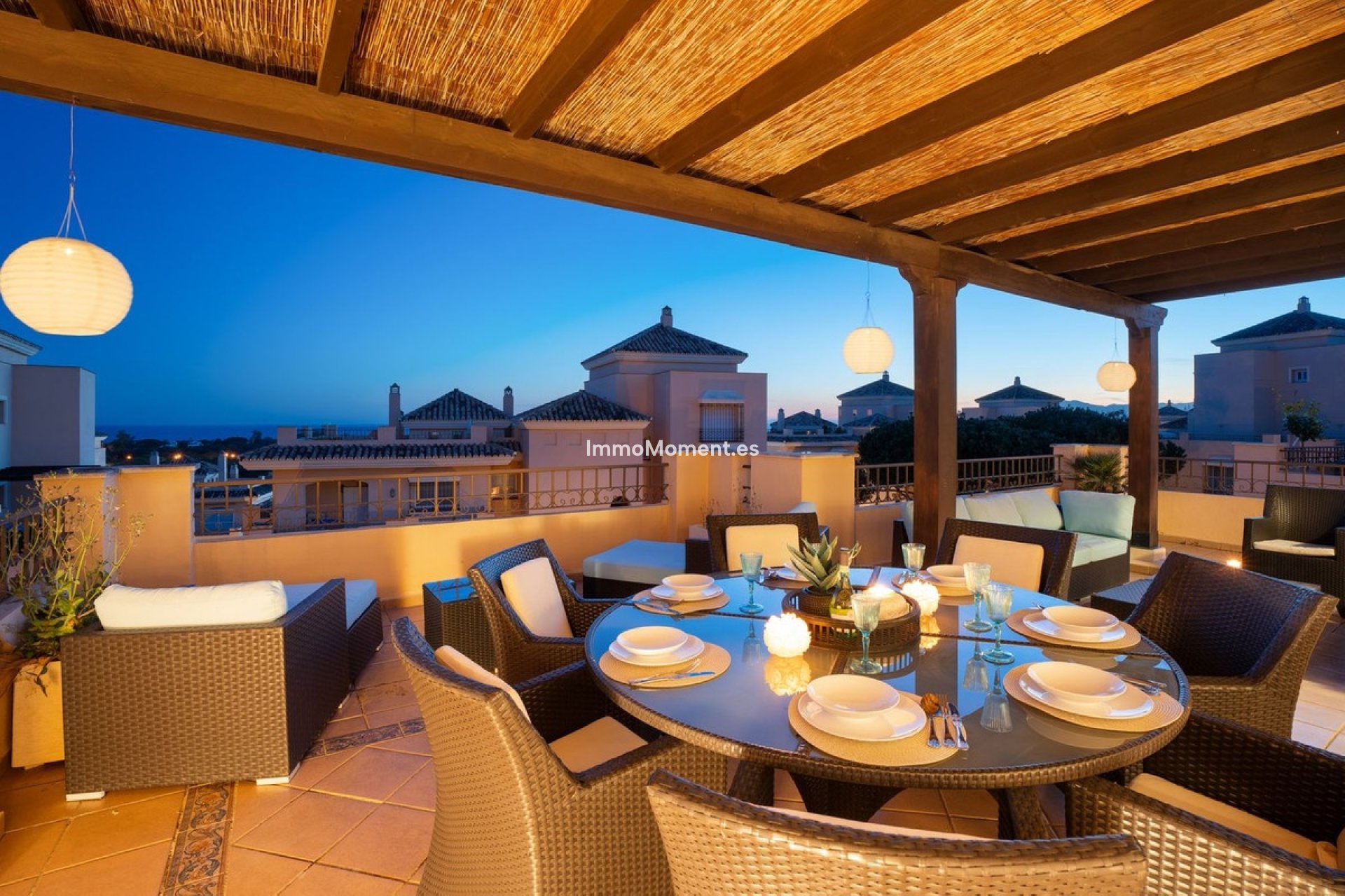 Resale - Apartment - Marbella - Elviria