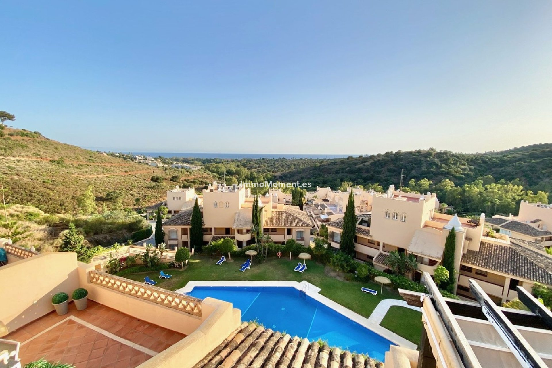 Resale - Apartment - Marbella - Elviria