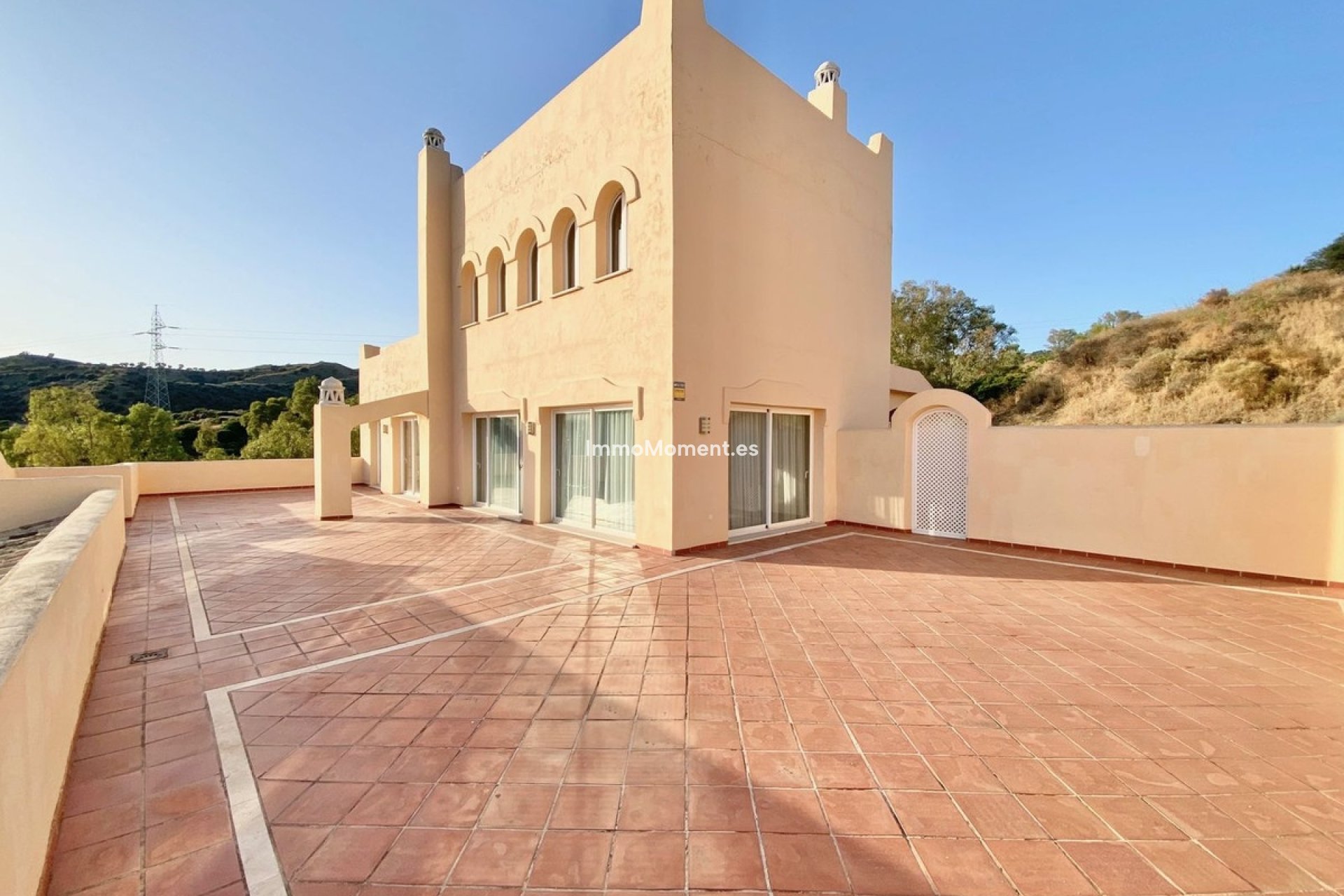 Resale - Apartment - Marbella - Elviria