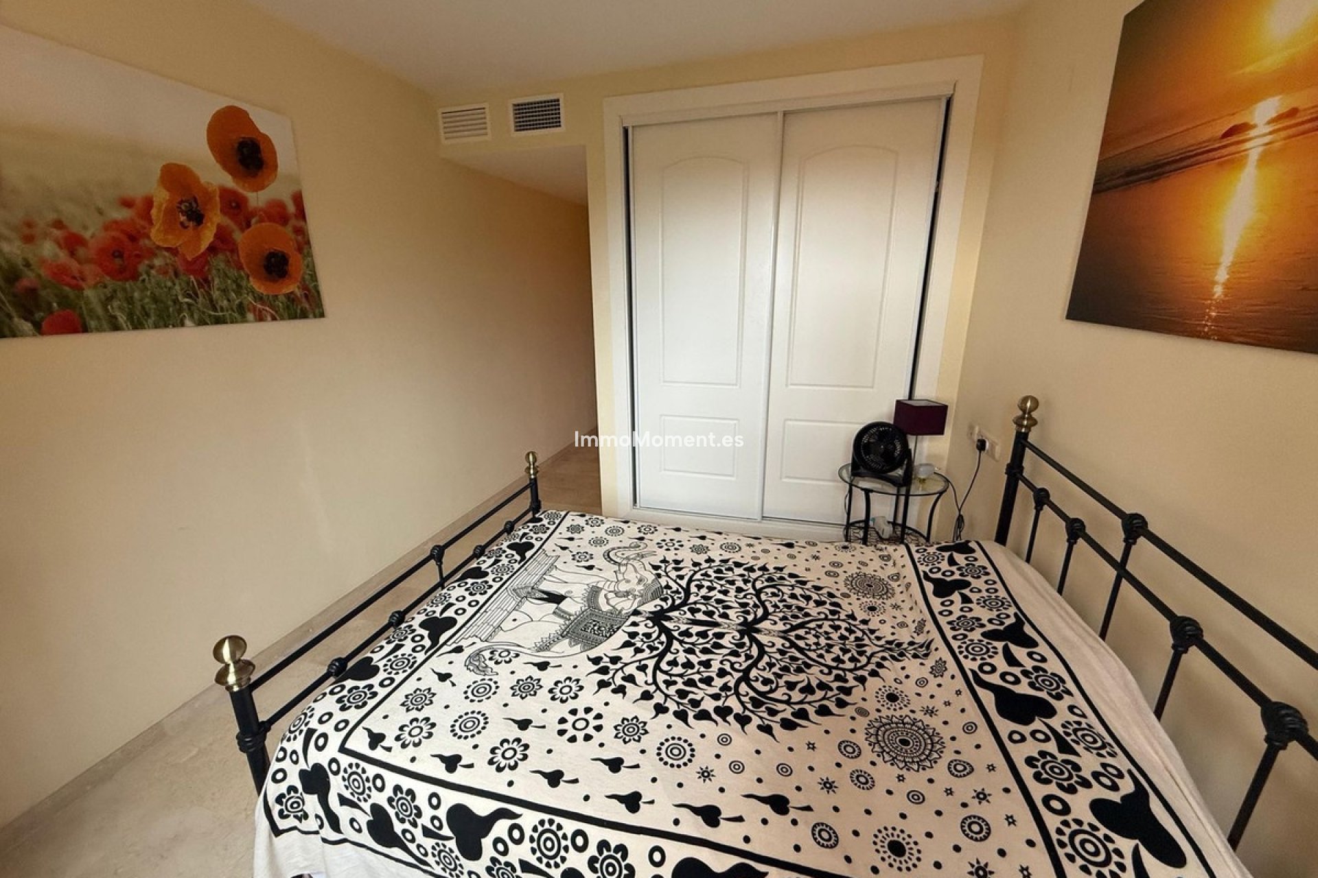 Resale - Apartment - Marbella - Elviria