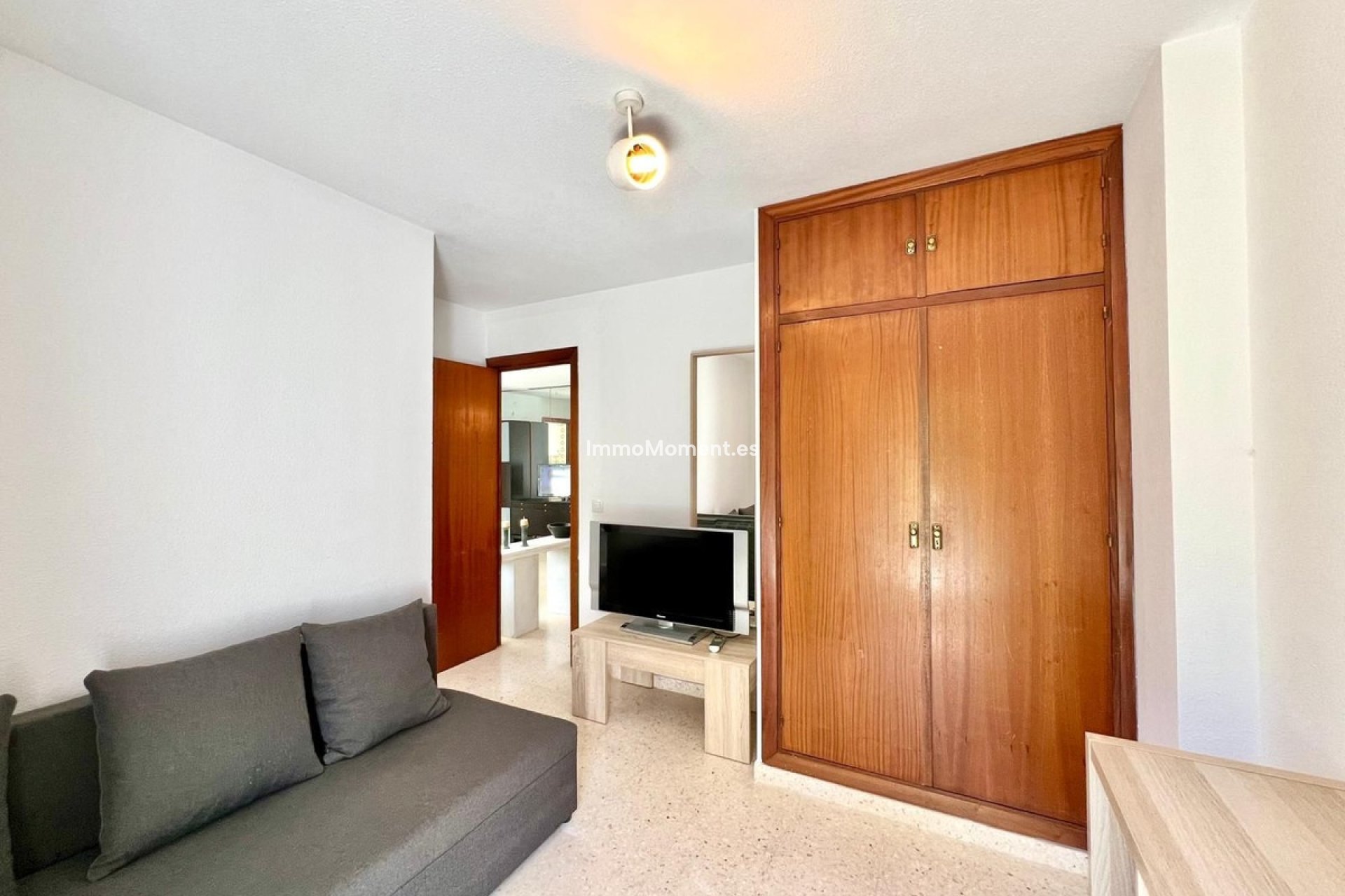 Resale - Apartment - Marbella - Elviria