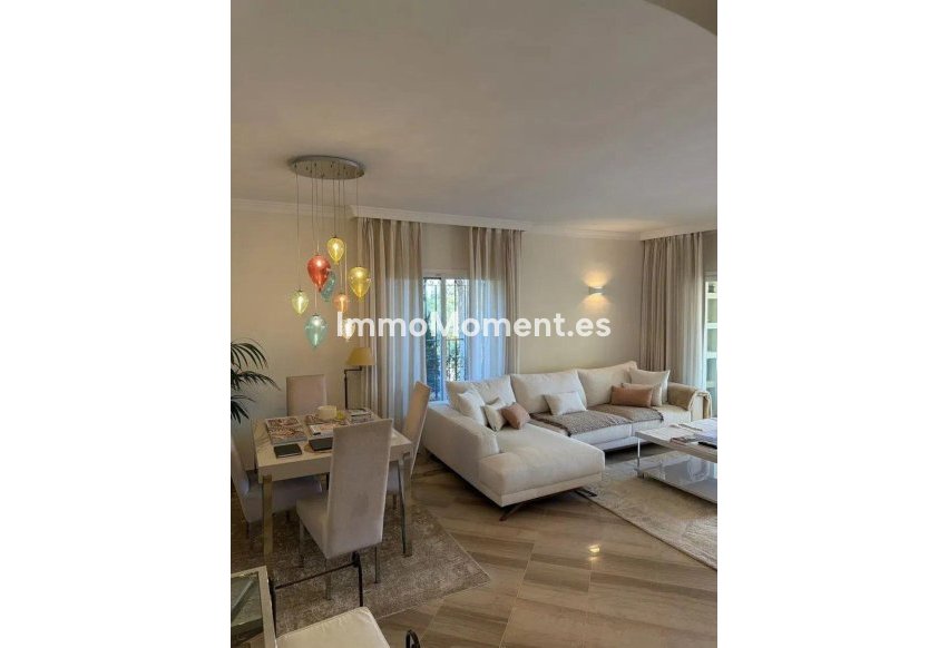 Resale - Apartment - Marbella - Elviria