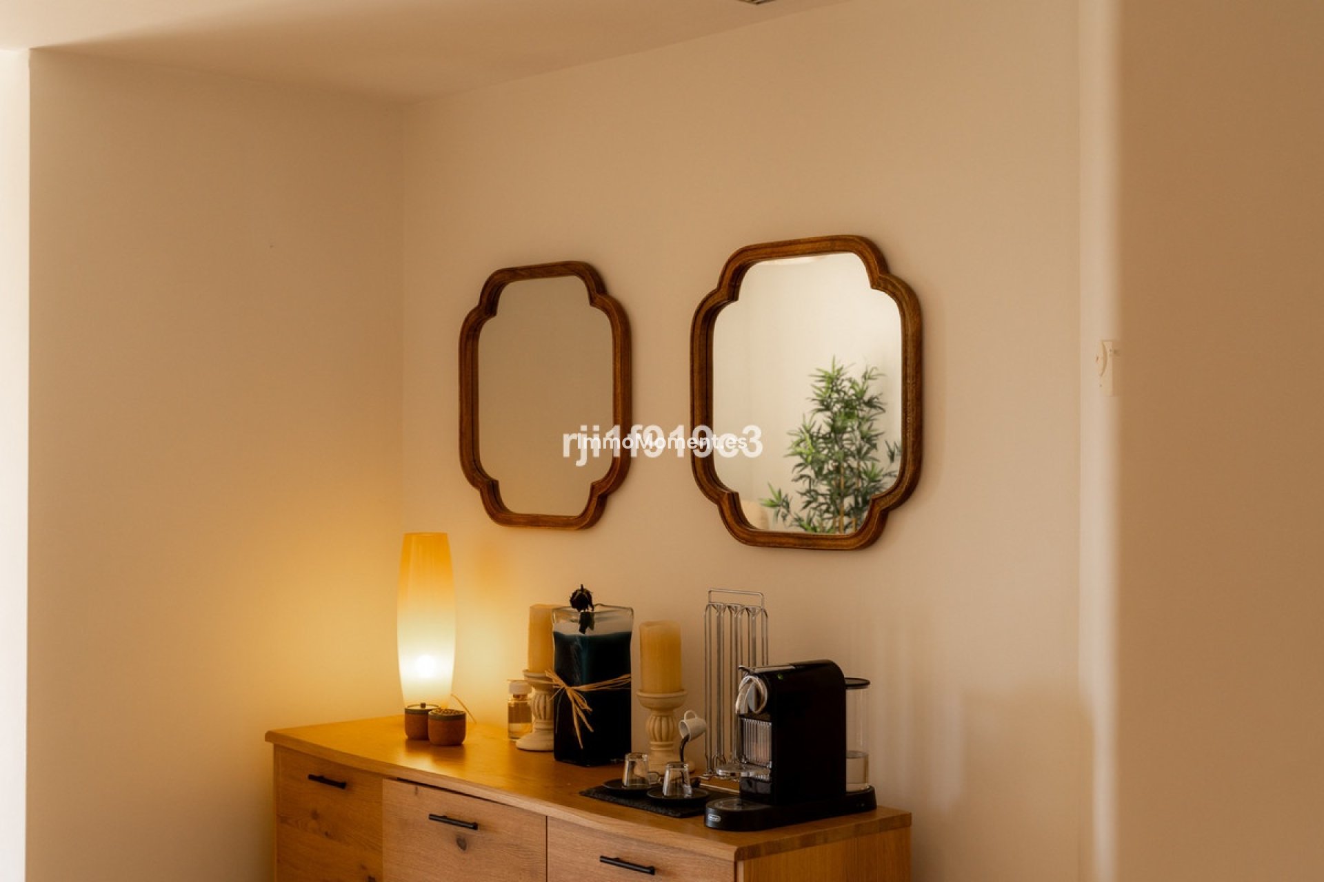 Resale - Apartment - Marbella - Elviria