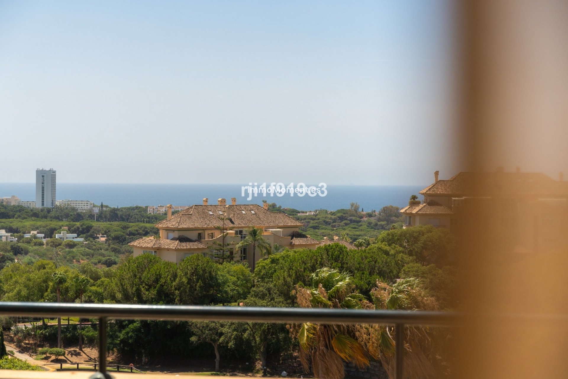 Resale - Apartment - Marbella - Elviria
