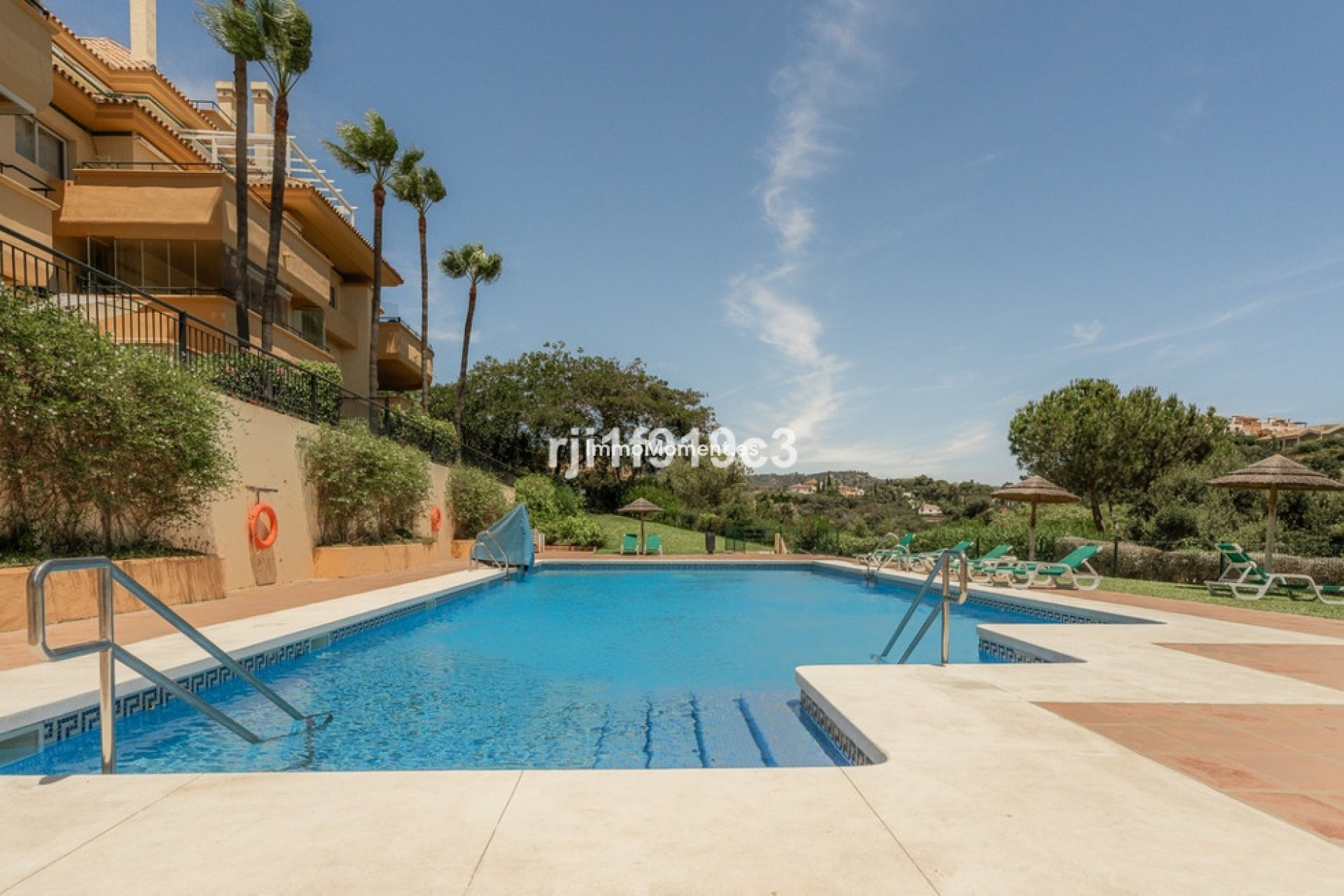 Resale - Apartment - Marbella - Elviria