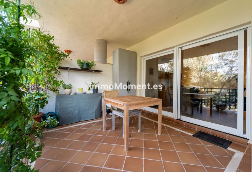 Resale - Apartment - Marbella - Elviria