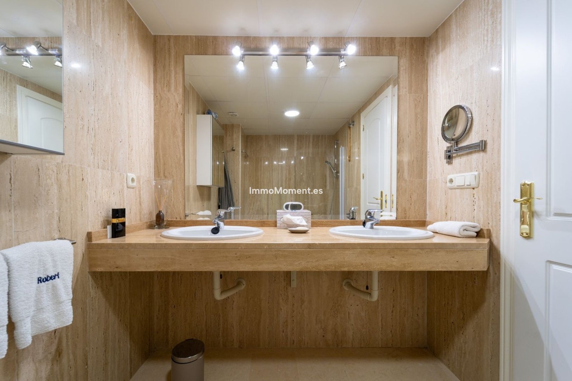 Resale - Apartment - Marbella - Elviria