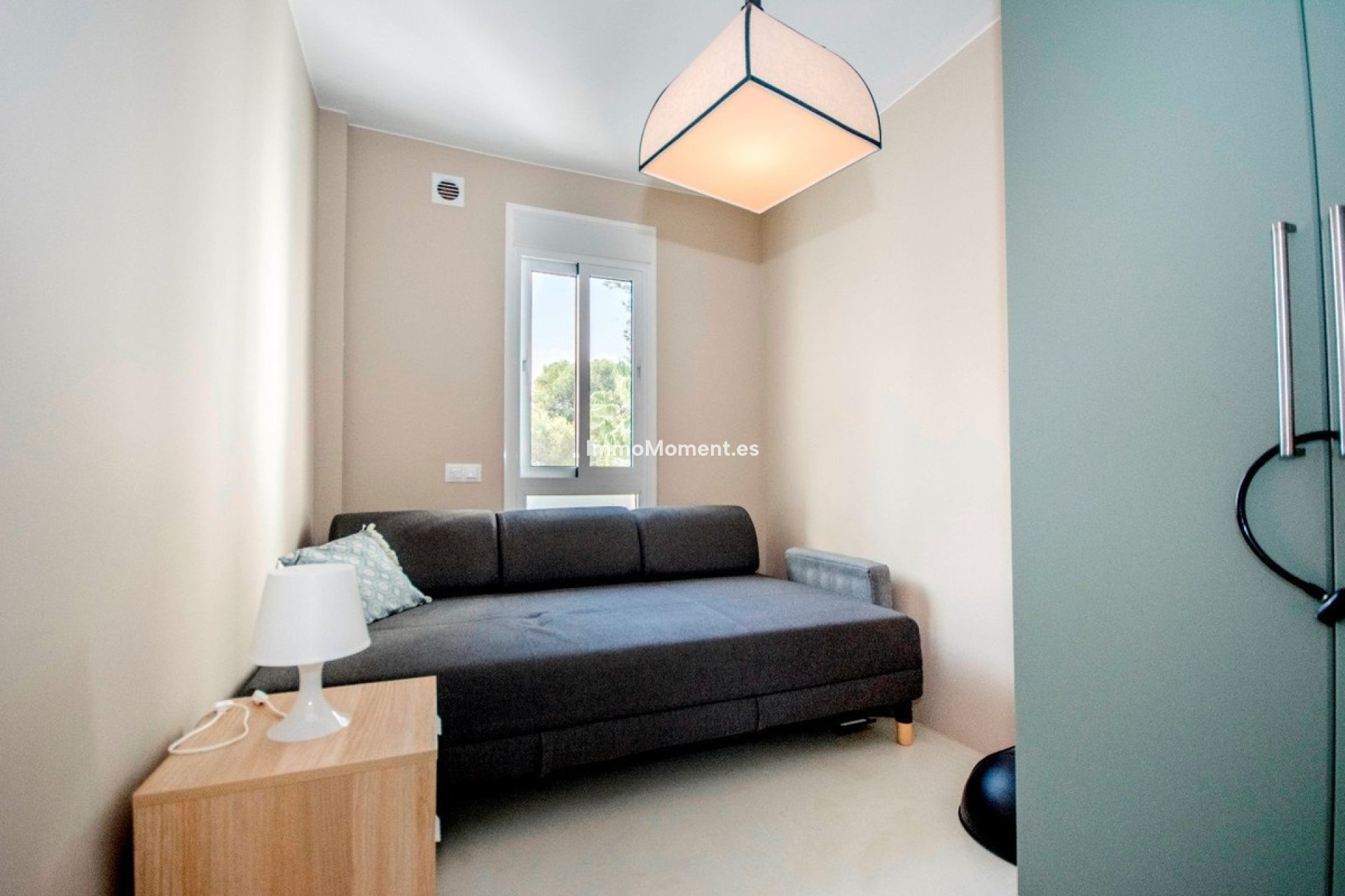 Resale - Apartment - Marbella - Elviria