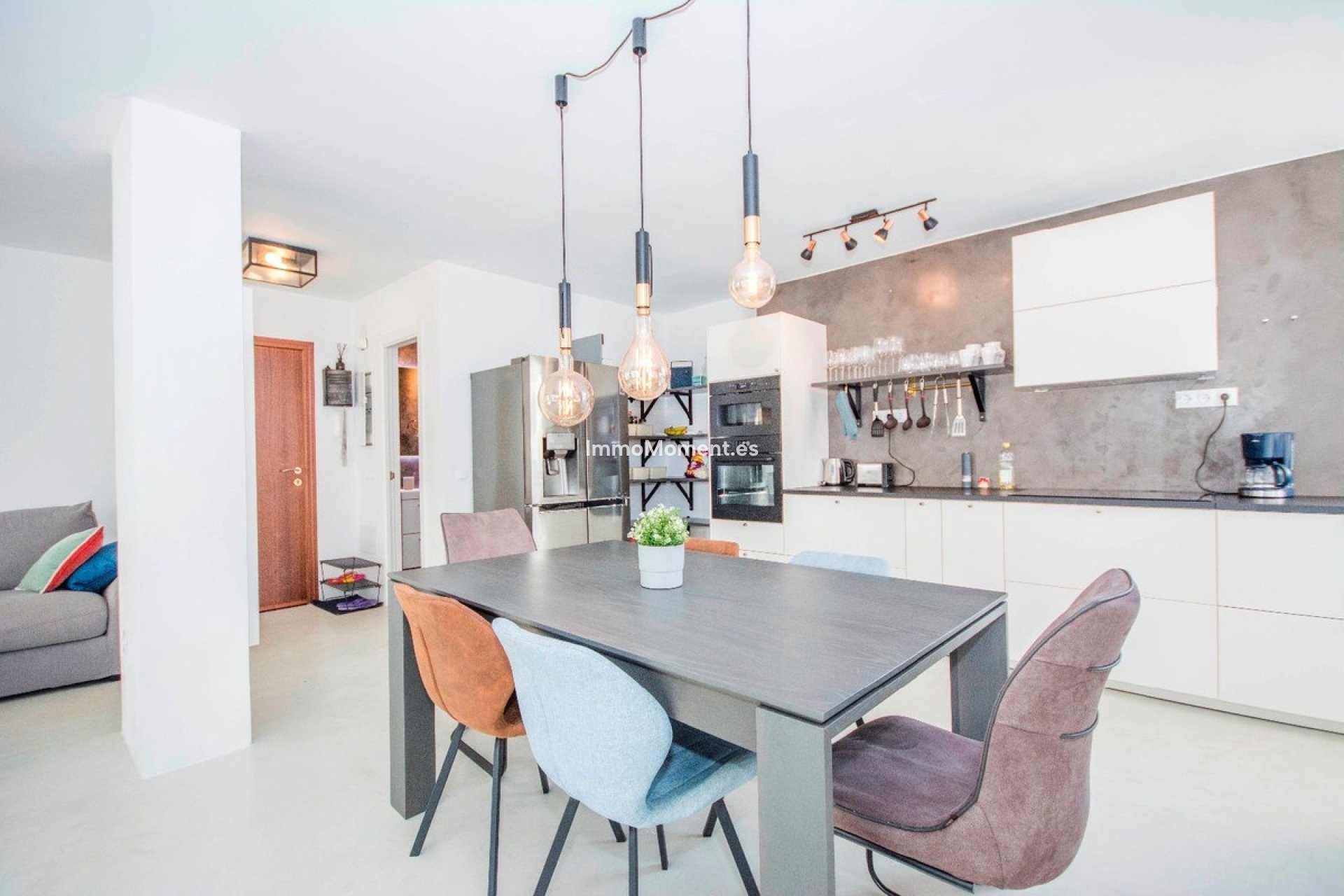 Resale - Apartment - Marbella - Elviria