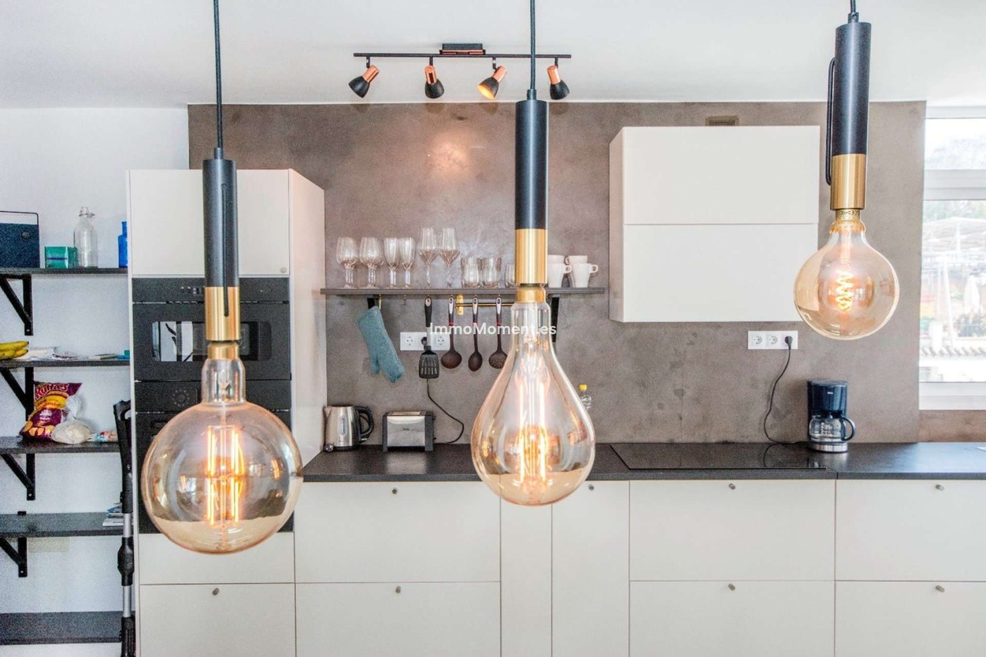 Resale - Apartment - Marbella - Elviria