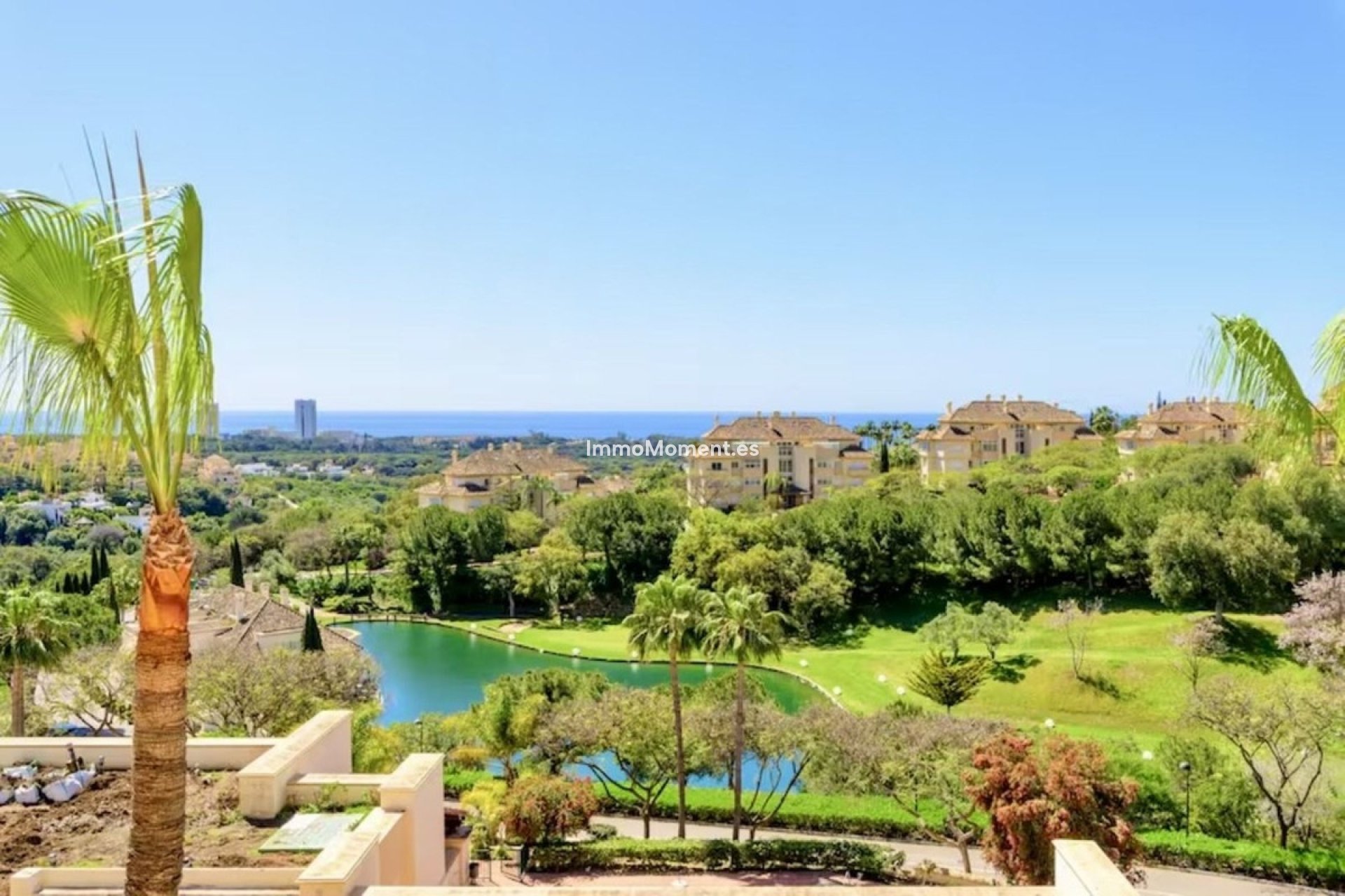 Resale - Apartment - Marbella - Elviria