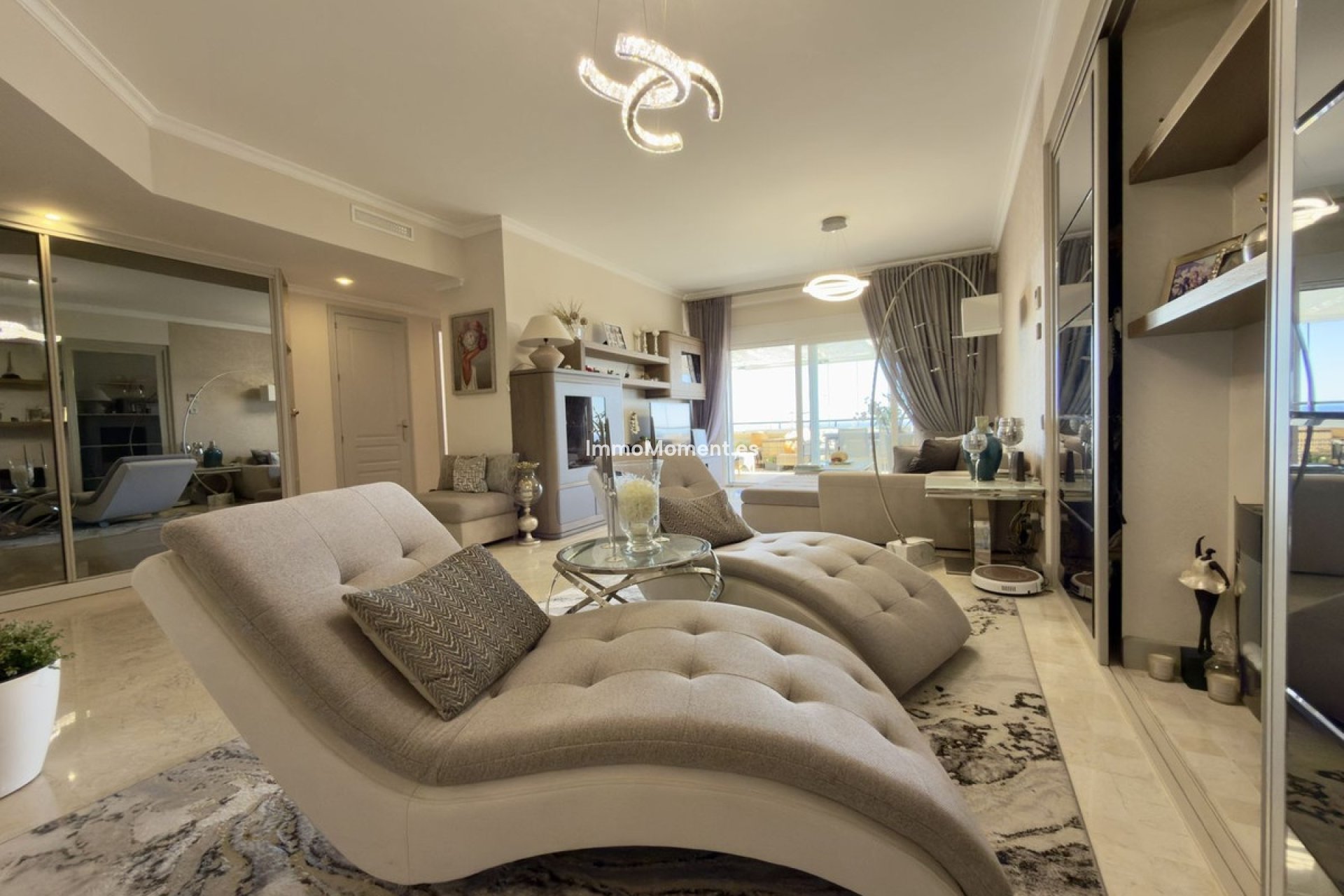 Resale - Apartment - Marbella - Elviria