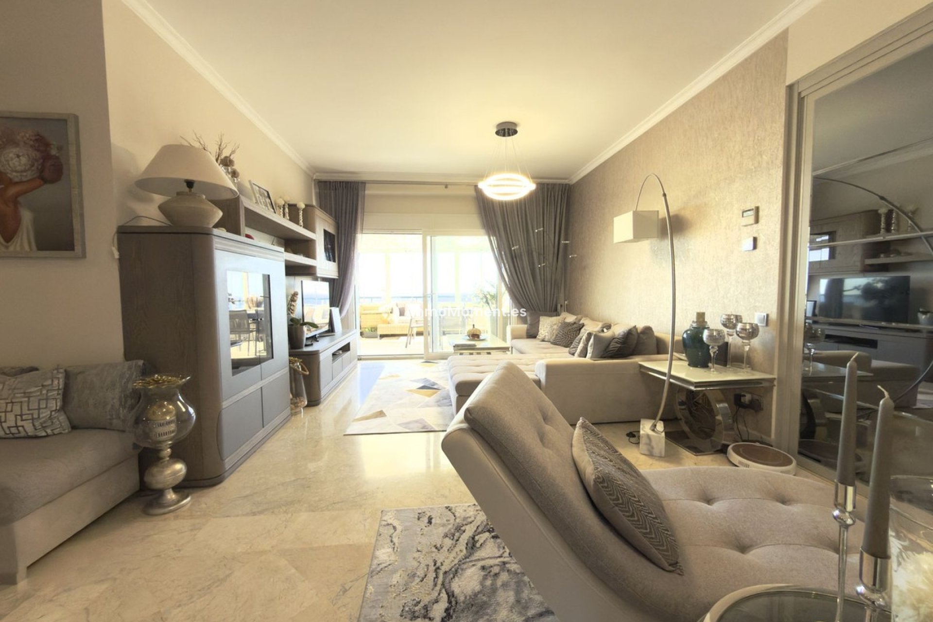 Resale - Apartment - Marbella - Elviria