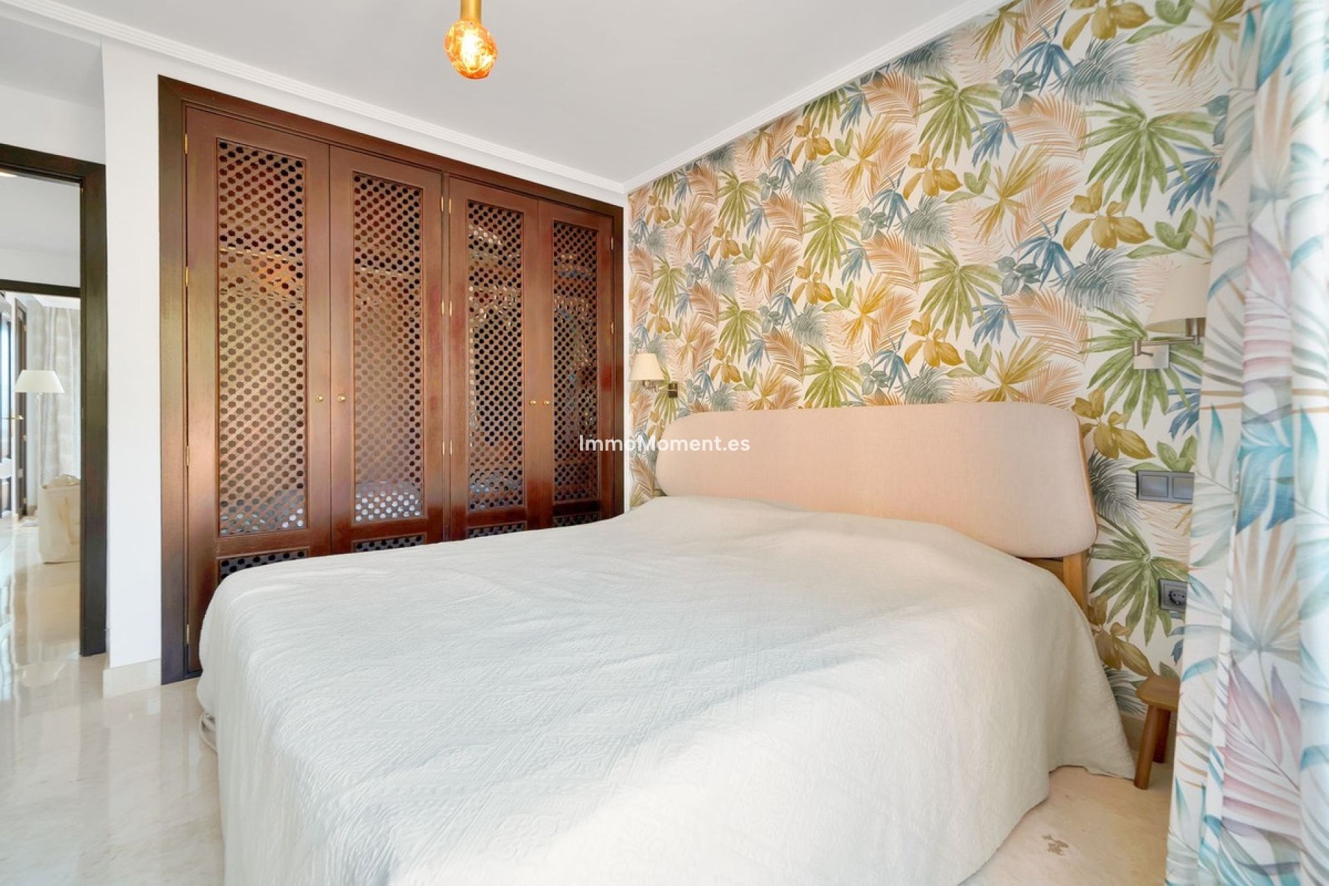 Resale - Apartment - Marbella - Elviria