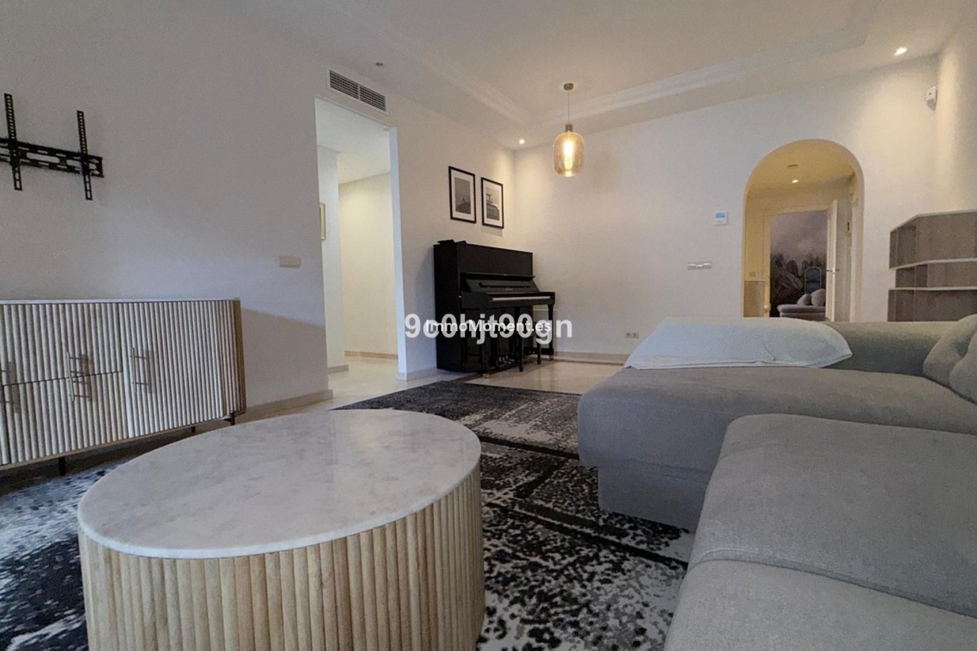 Resale - Apartment - Marbella - Elviria