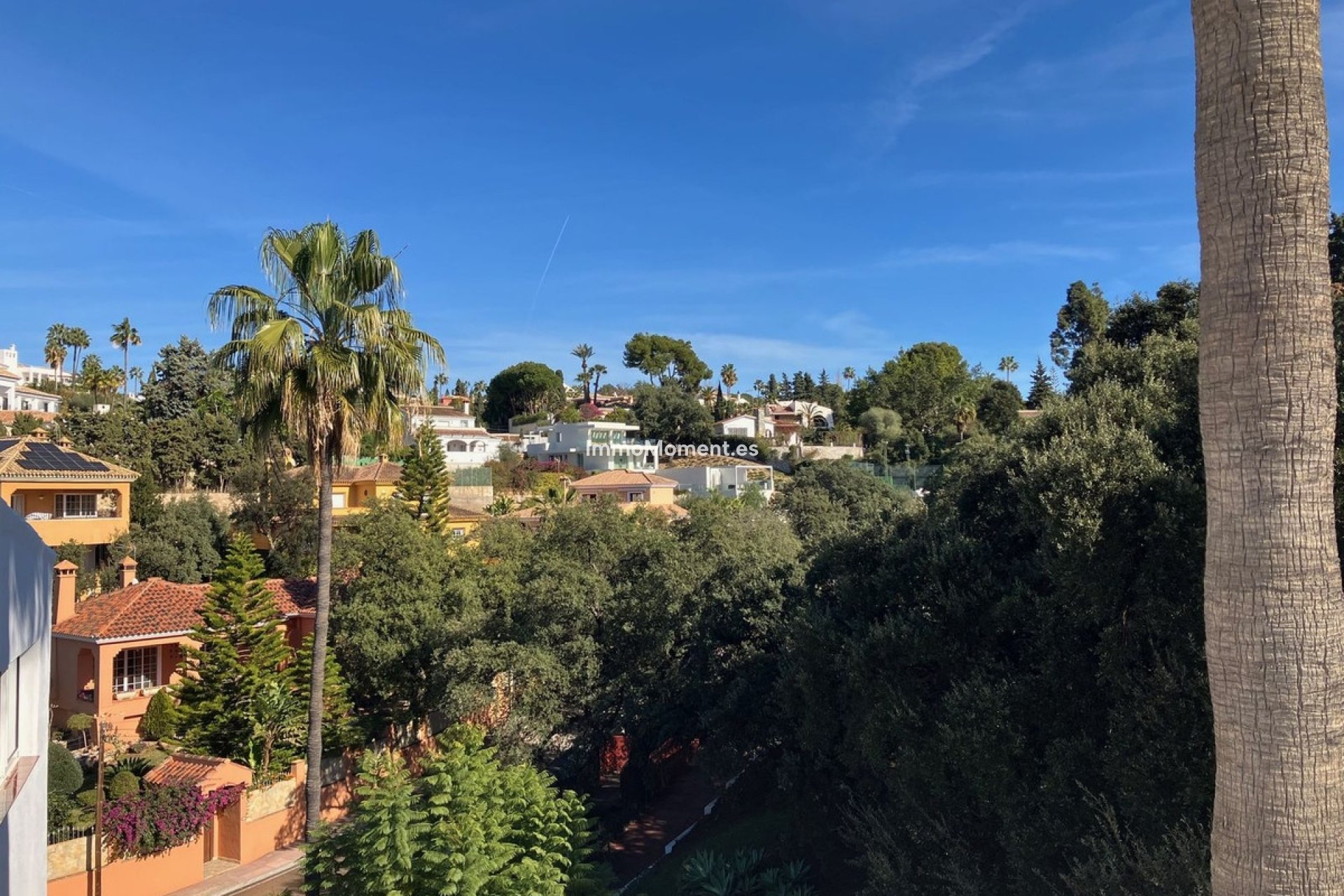 Resale - Apartment - Marbella - Elviria
