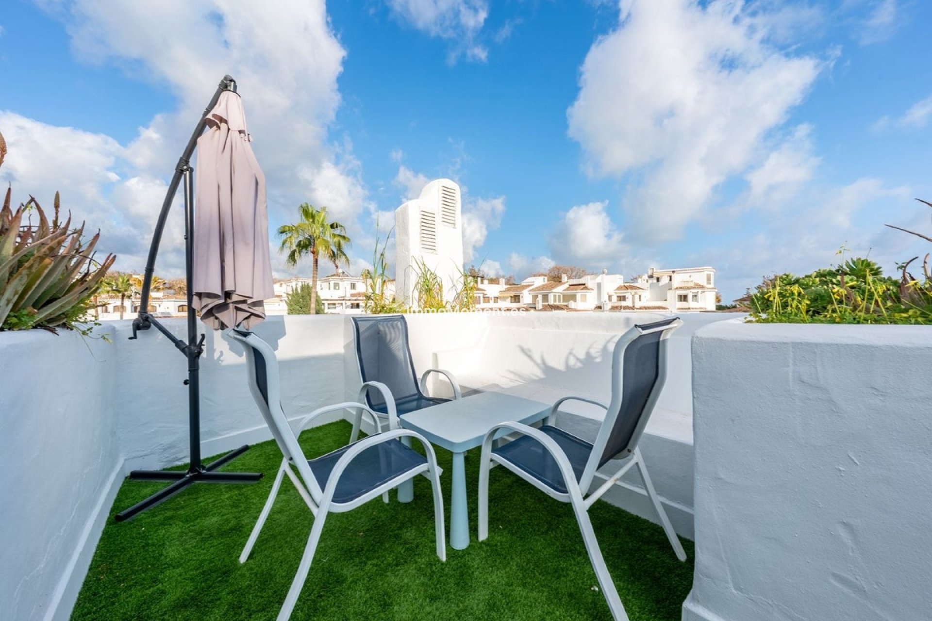 Resale - Apartment - Marbella - Elviria