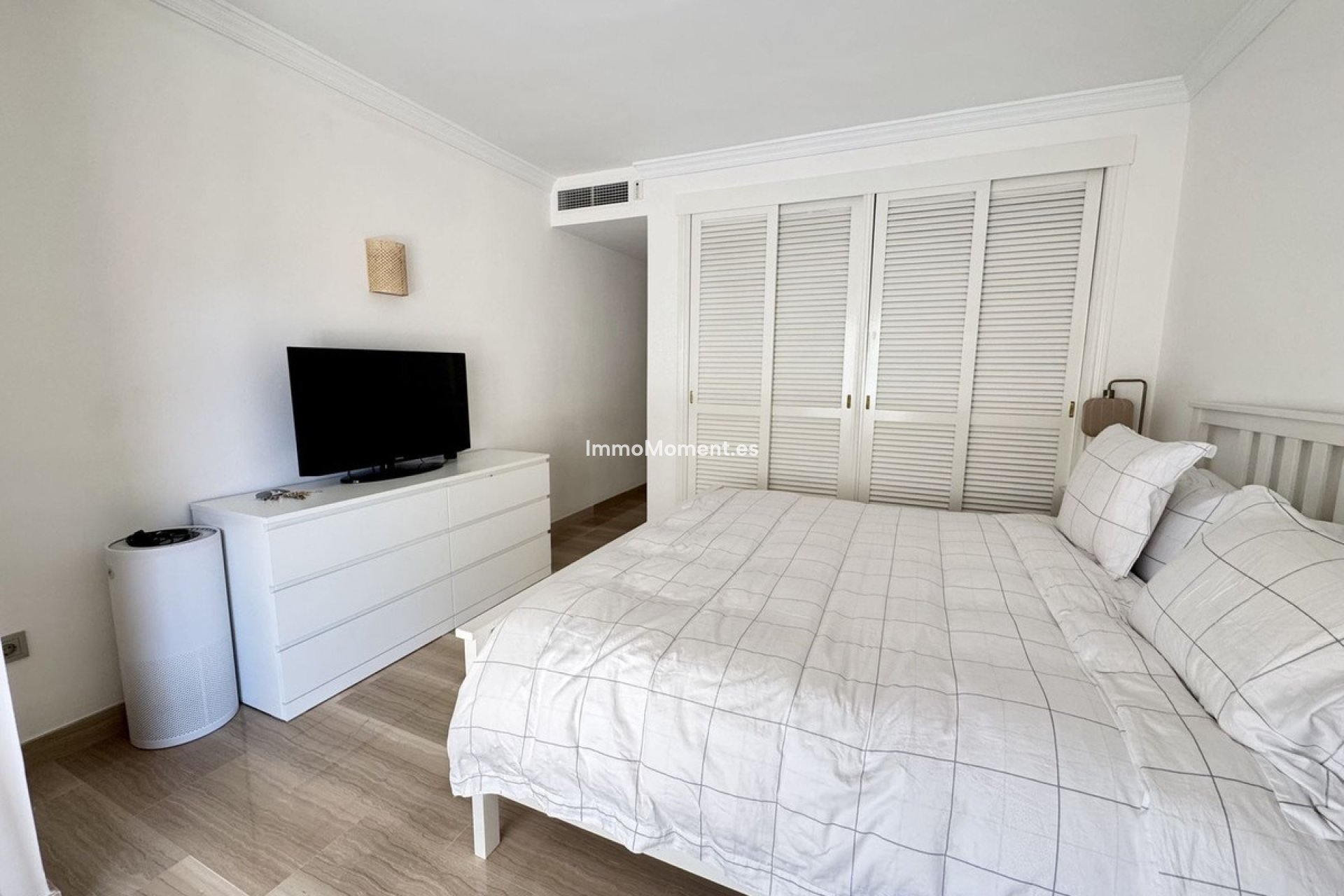 Resale - Apartment - Marbella - Elviria