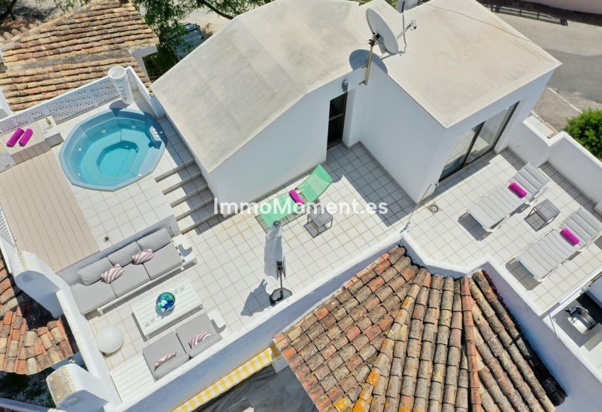 Resale - Apartment - Marbella - Elviria