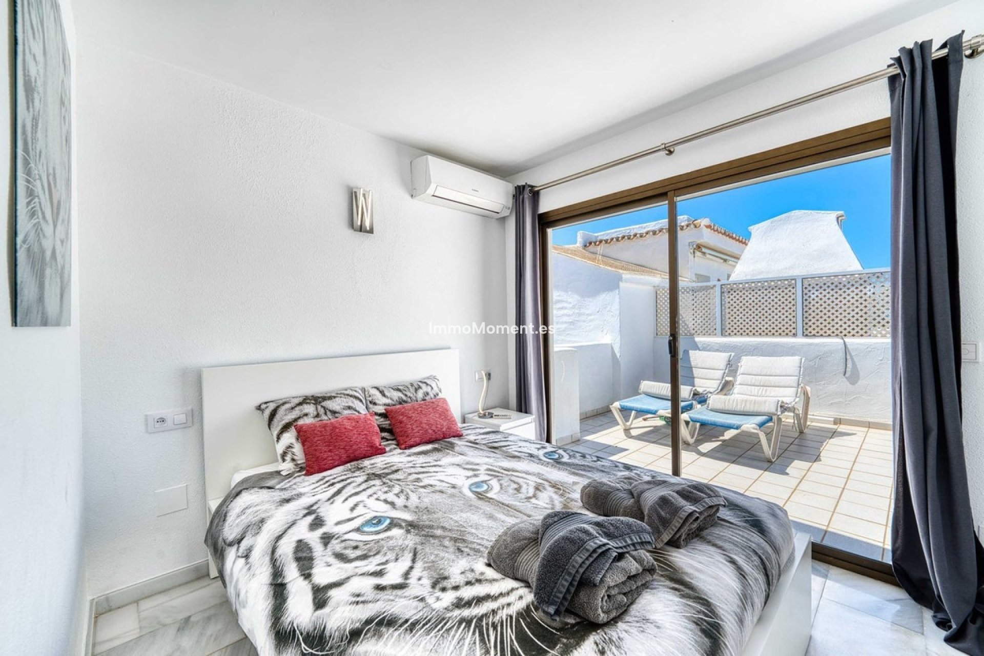 Resale - Apartment - Marbella - Elviria