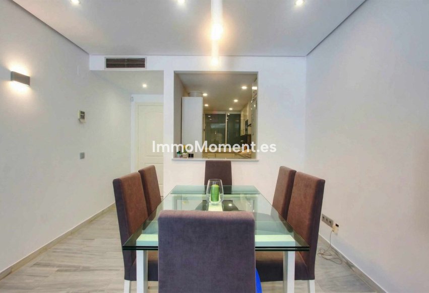 Resale - Apartment - Marbella - Elviria