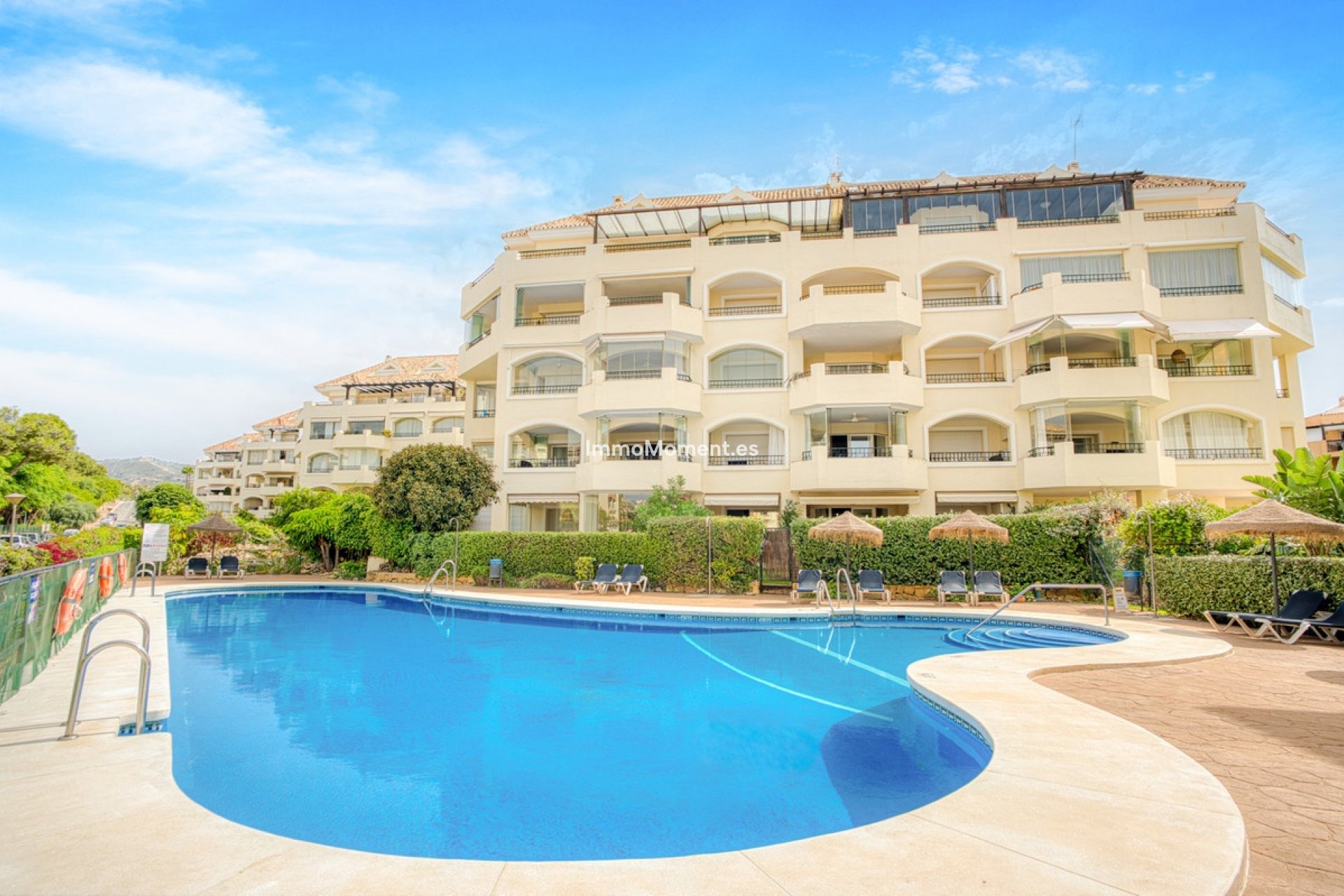 Resale - Apartment - Marbella - Elviria