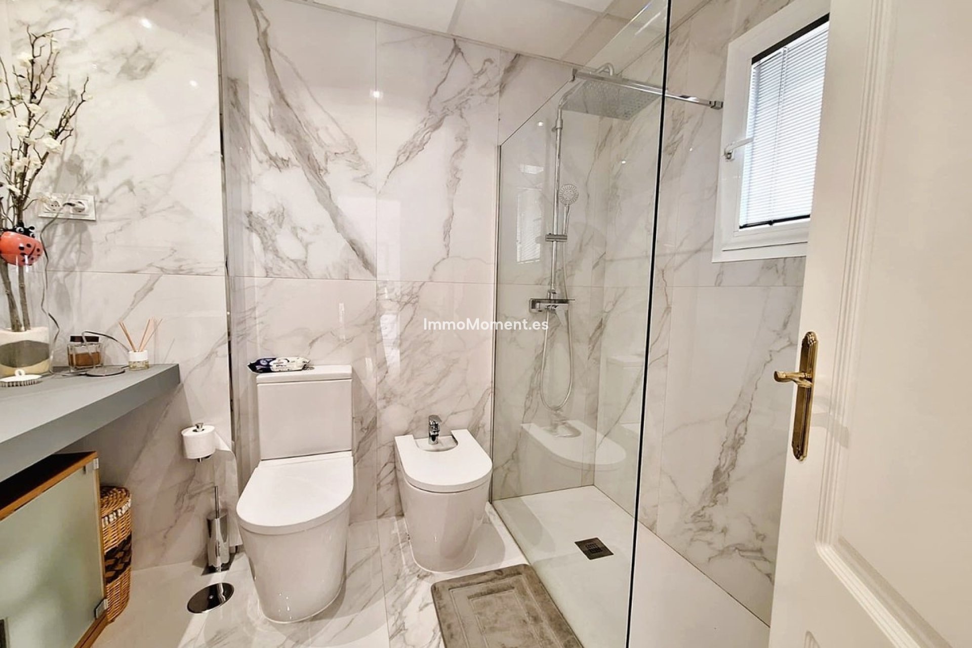 Resale - Apartment - Marbella - Elviria