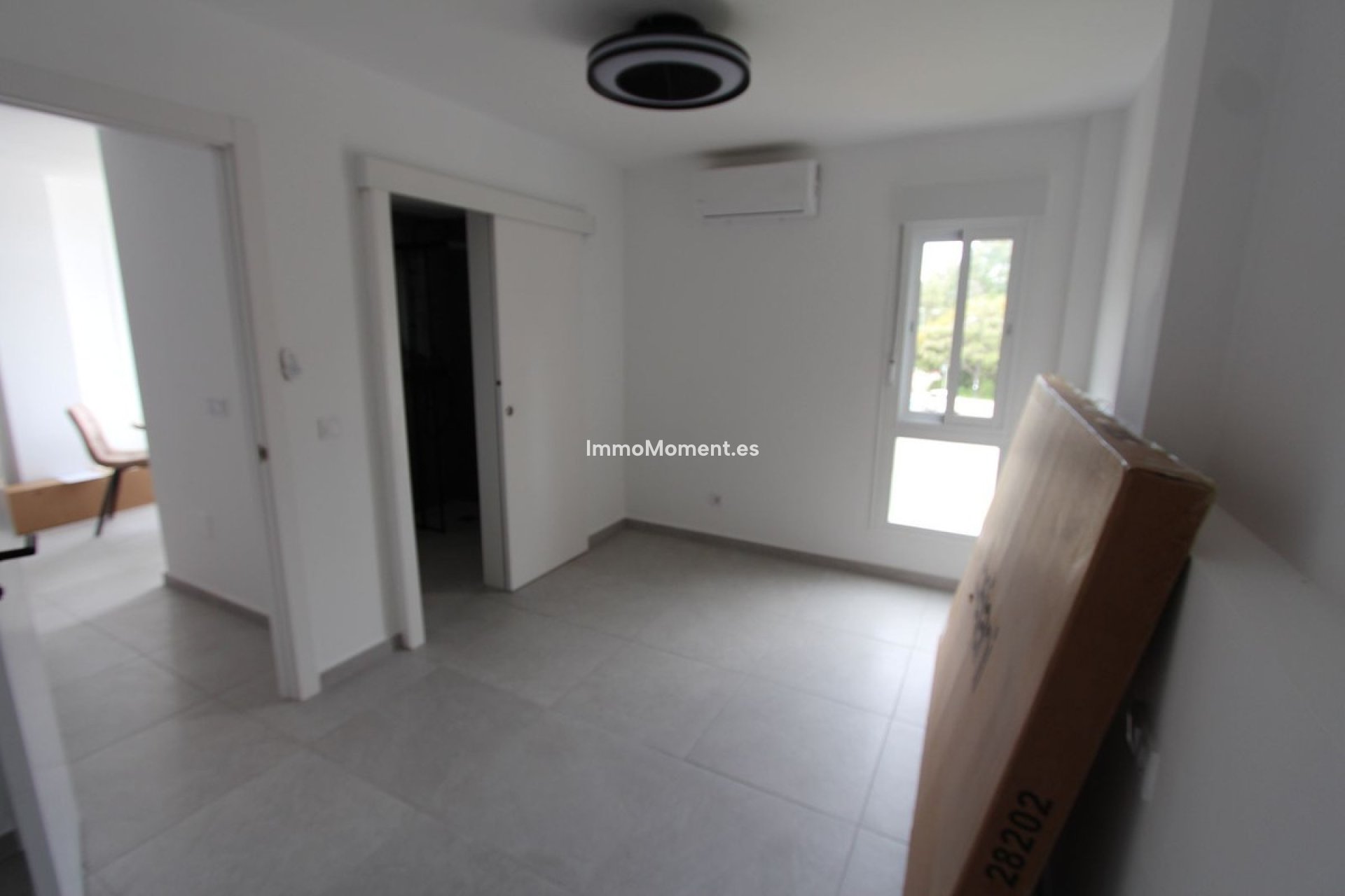 Resale - Apartment - Marbella - Elviria