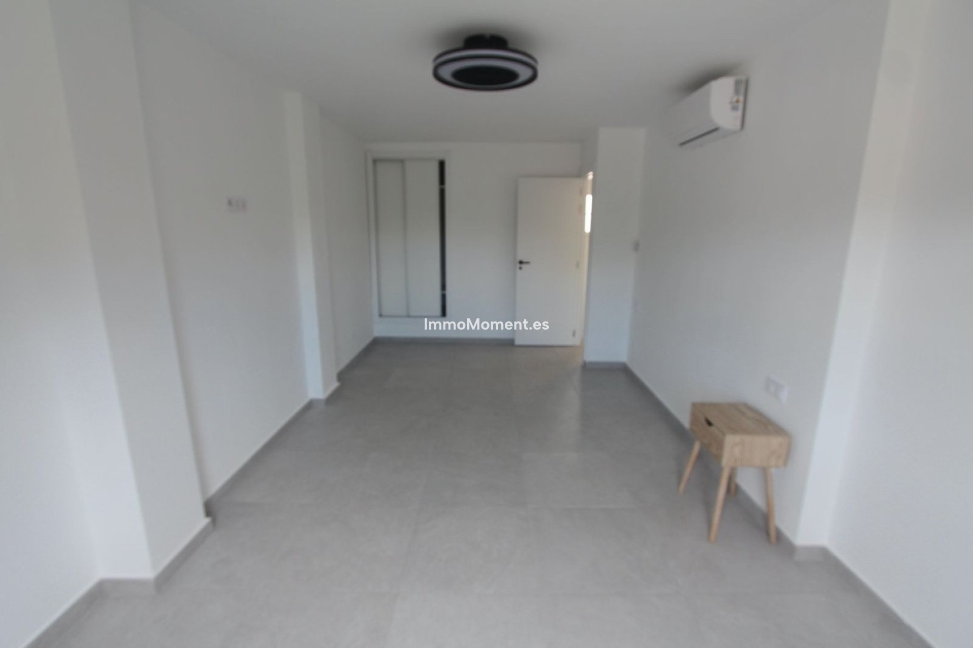 Resale - Apartment - Marbella - Elviria