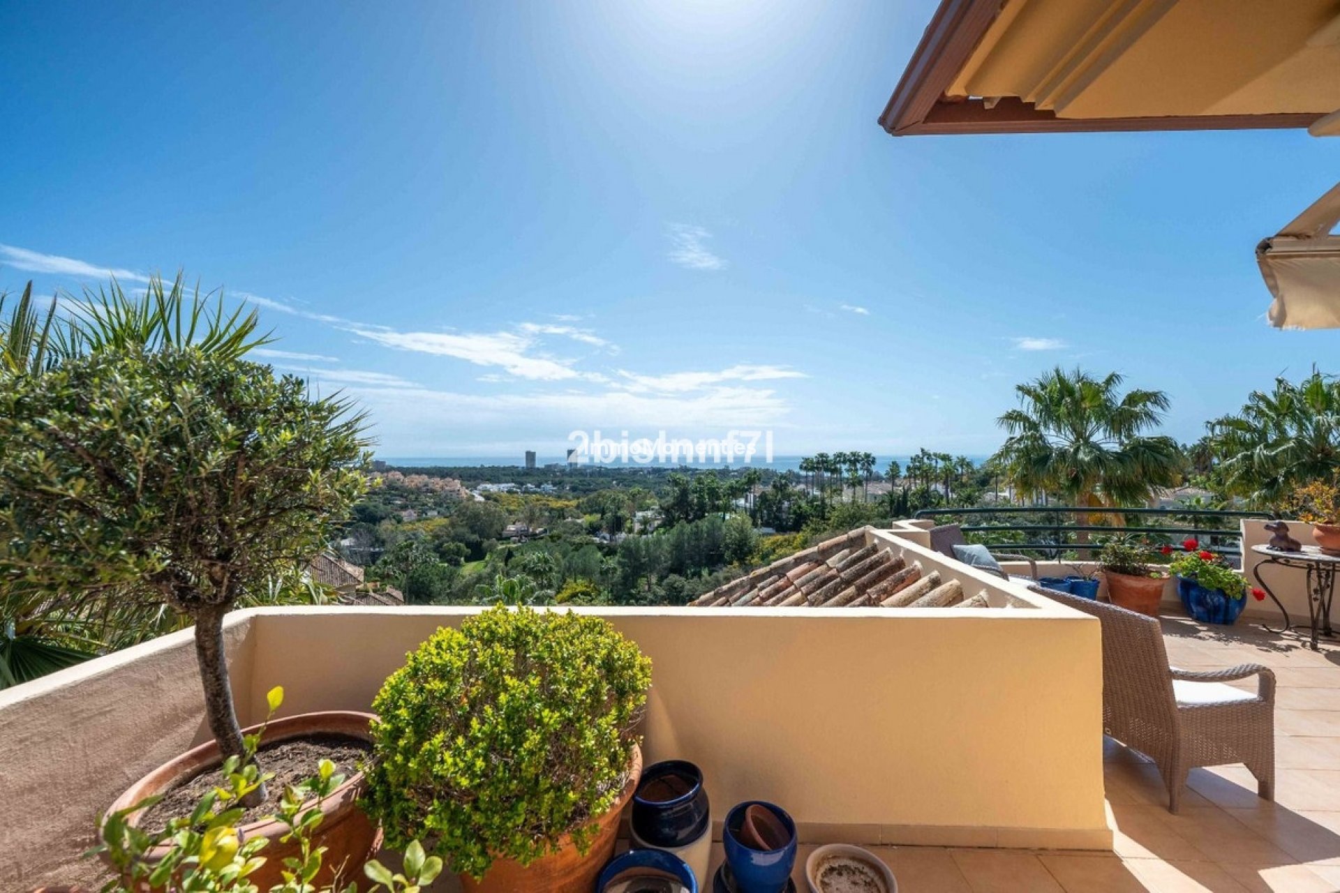 Resale - Apartment - Marbella - Elviria