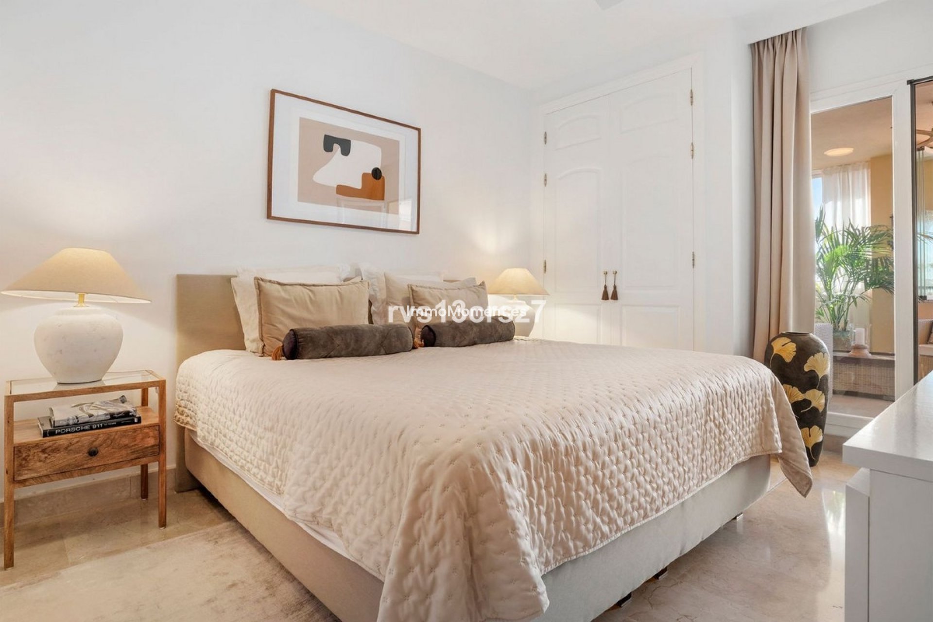 Resale - Apartment - Marbella - Elviria